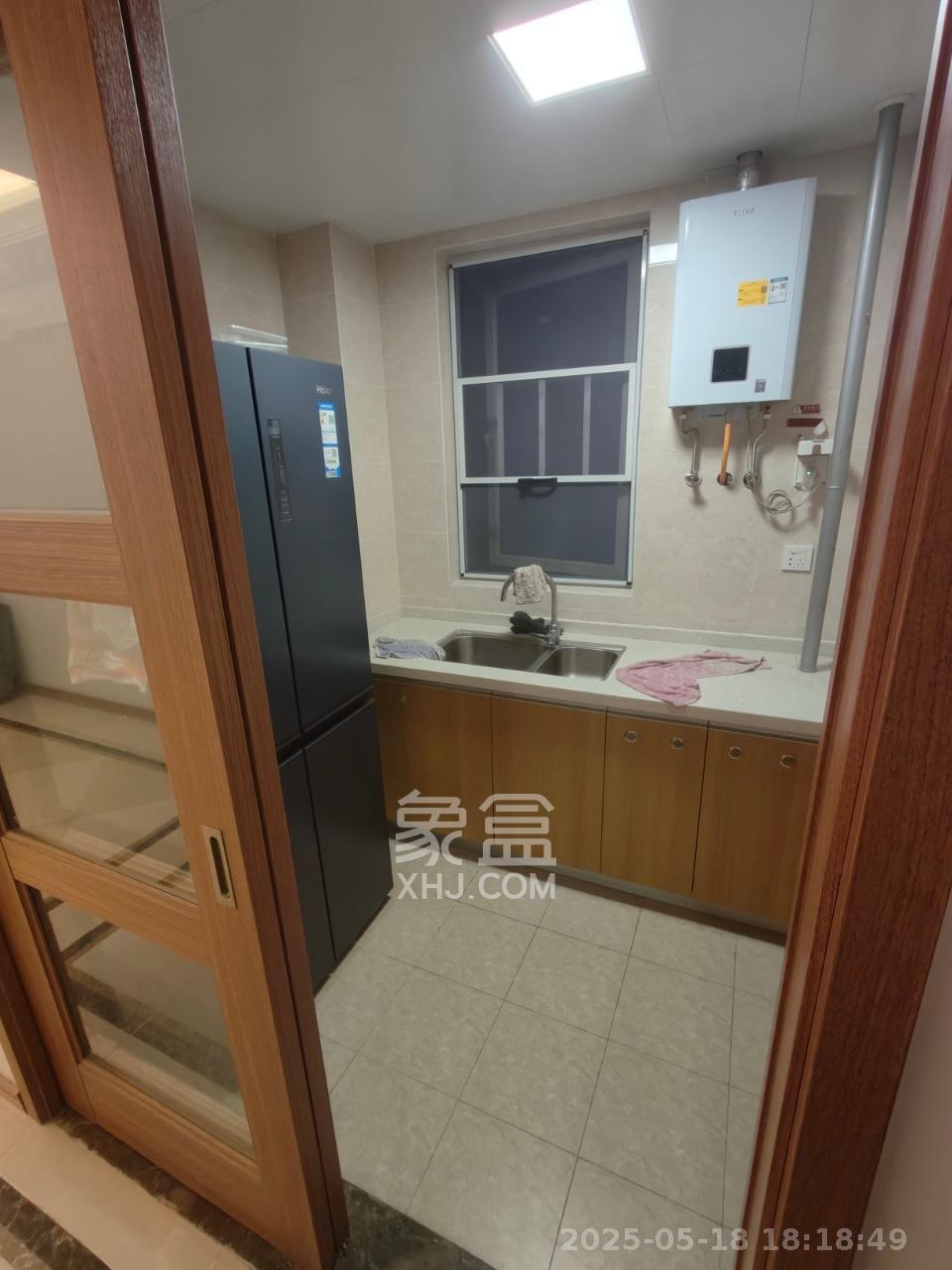 金科集美天辰  3室2厅1卫   2200.00元/月室内图