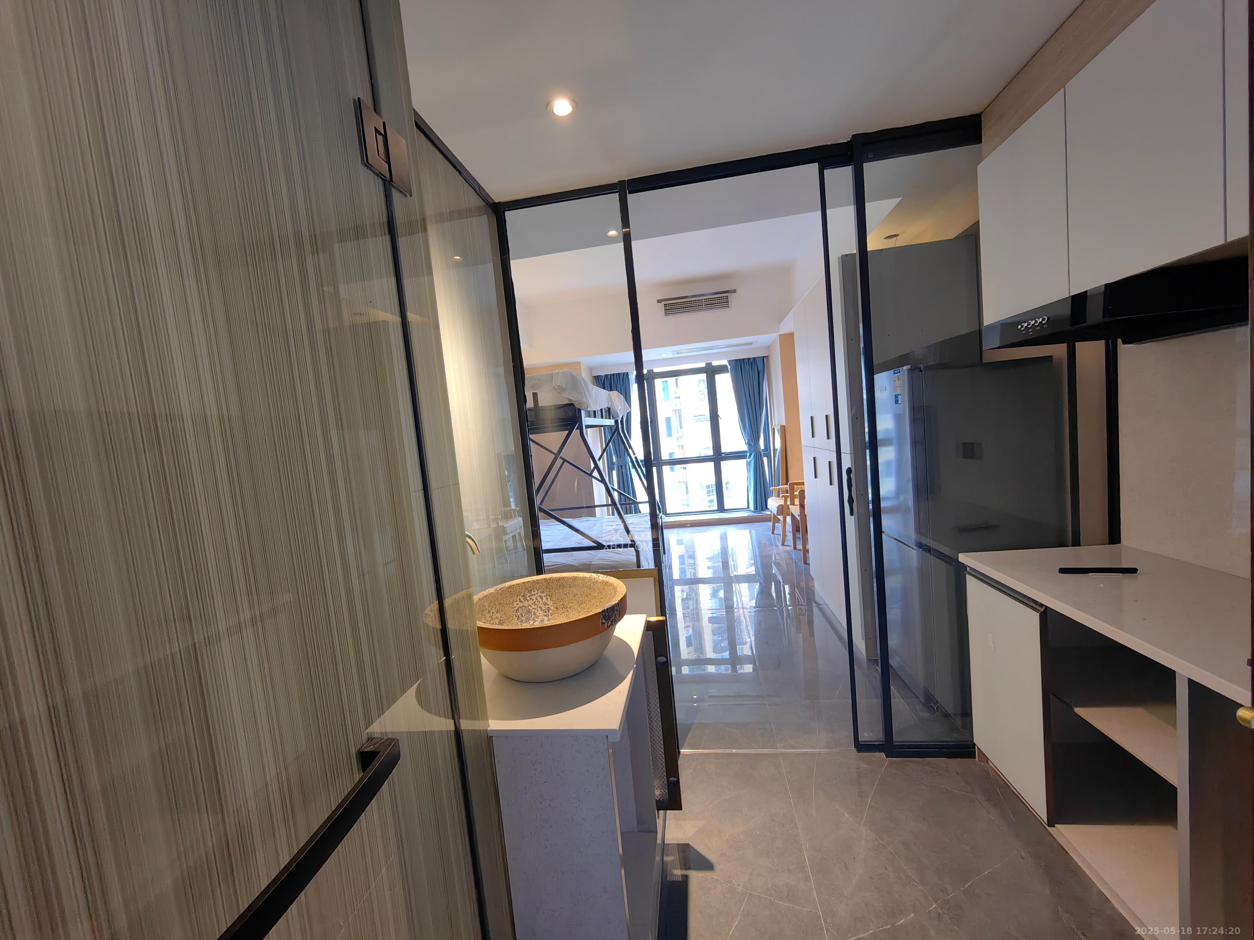 方略城市广场 1室1厅1卫 1300.0元/月 方略城市广场 1室1厅1卫 1300.0元/月室内图