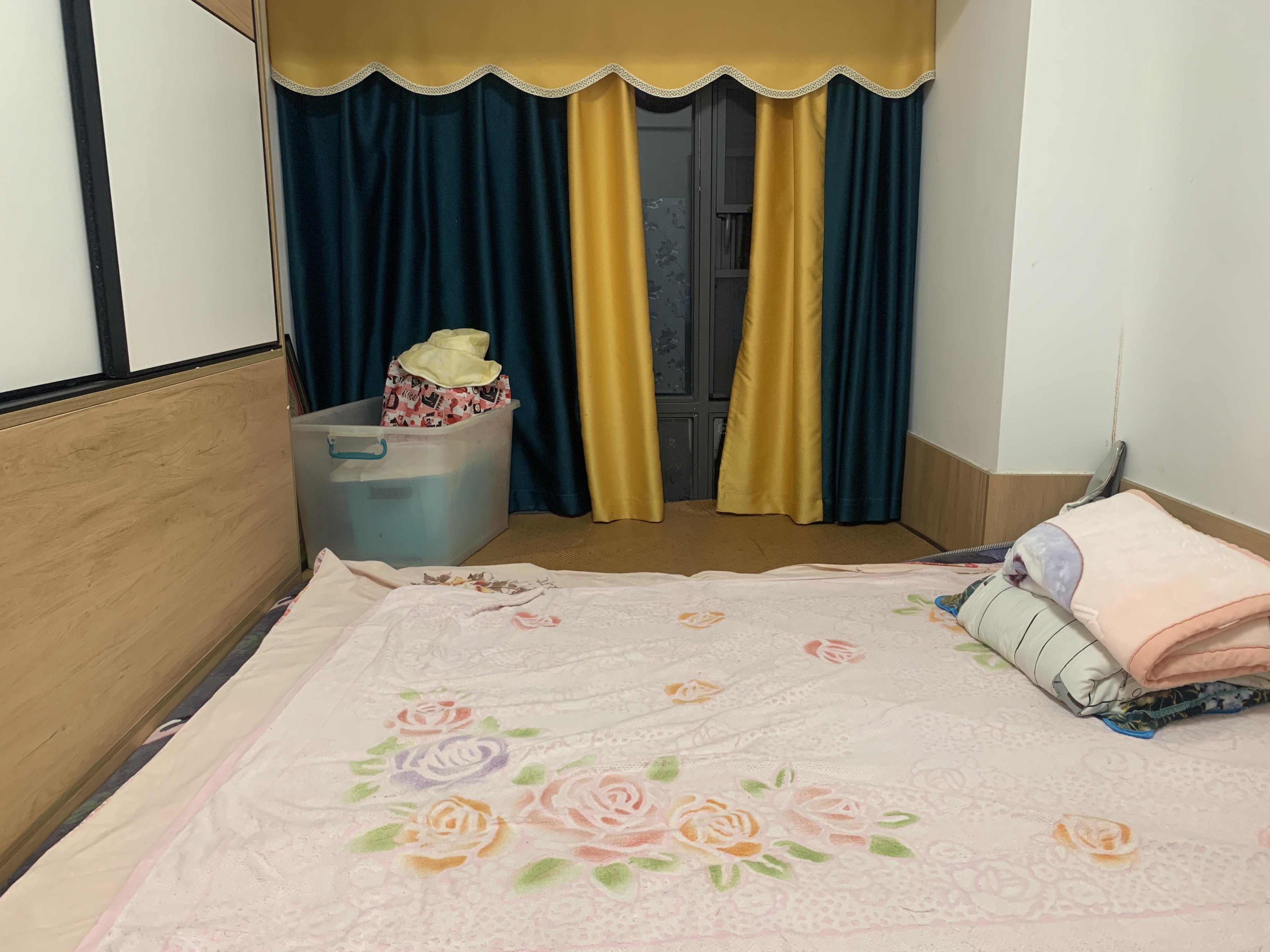 碧桂园一、二期(中央首府) 1室1厅1卫 98.0万 碧桂园一、二期(中央首府) 1室1厅1卫 98.0万客厅