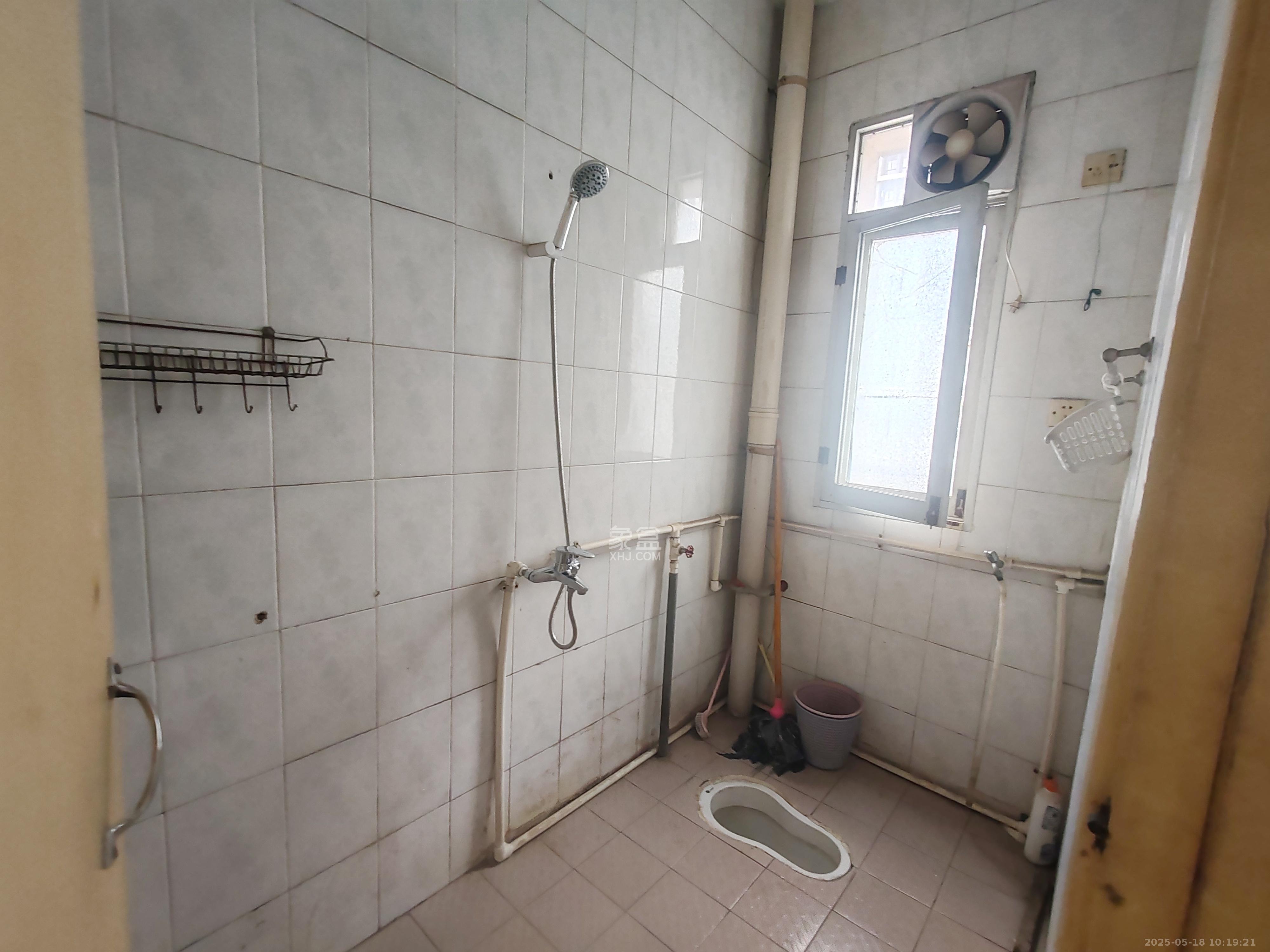 通程物流宿舍 2室2厅1卫 1300.0元/月 通程物流宿舍 2室2厅1卫 1300.0元/月室内图