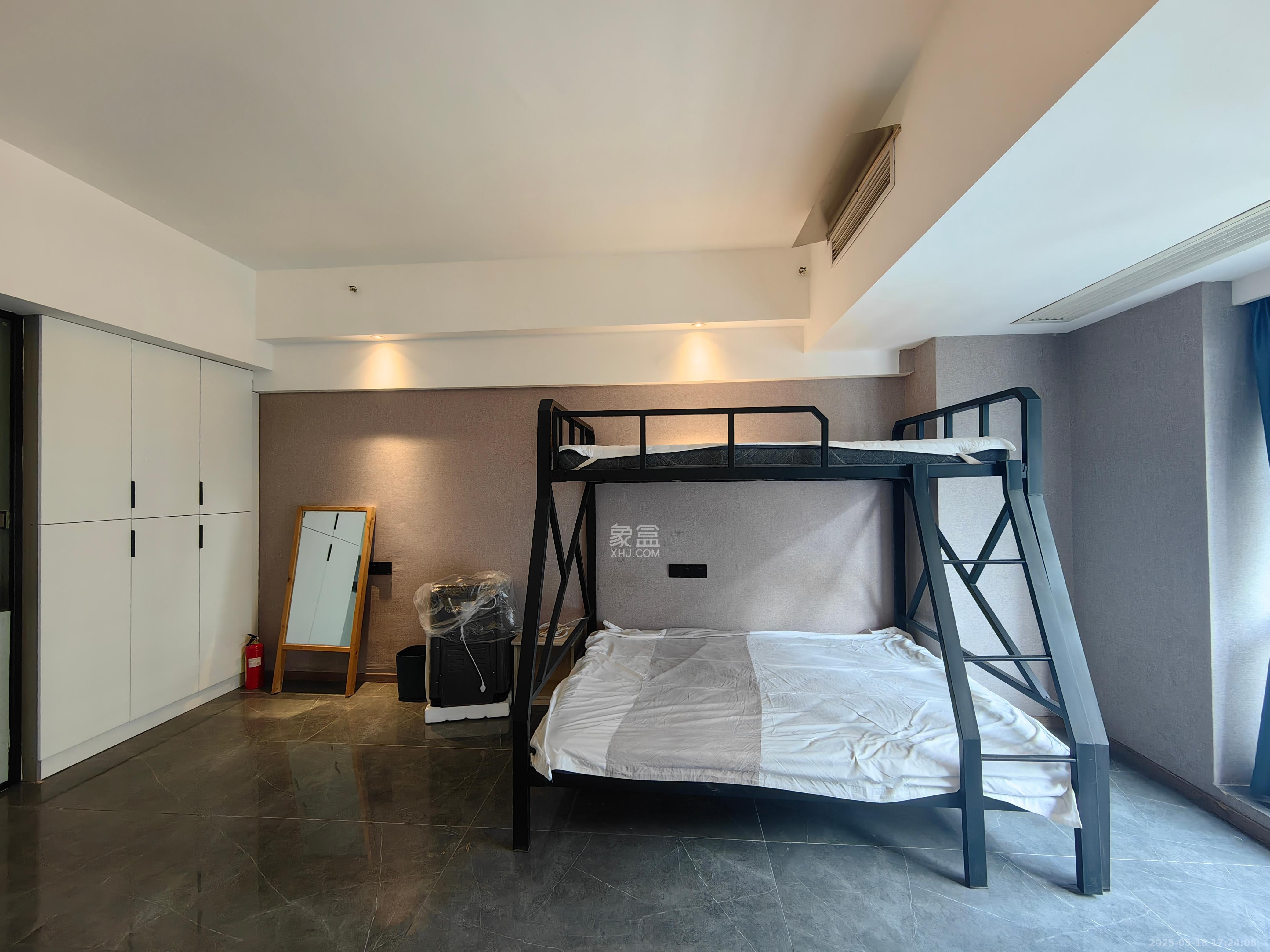 方略城市广场 1室1厅1卫 1300.0元/月 方略城市广场 1室1厅1卫 1300.0元/月室内图