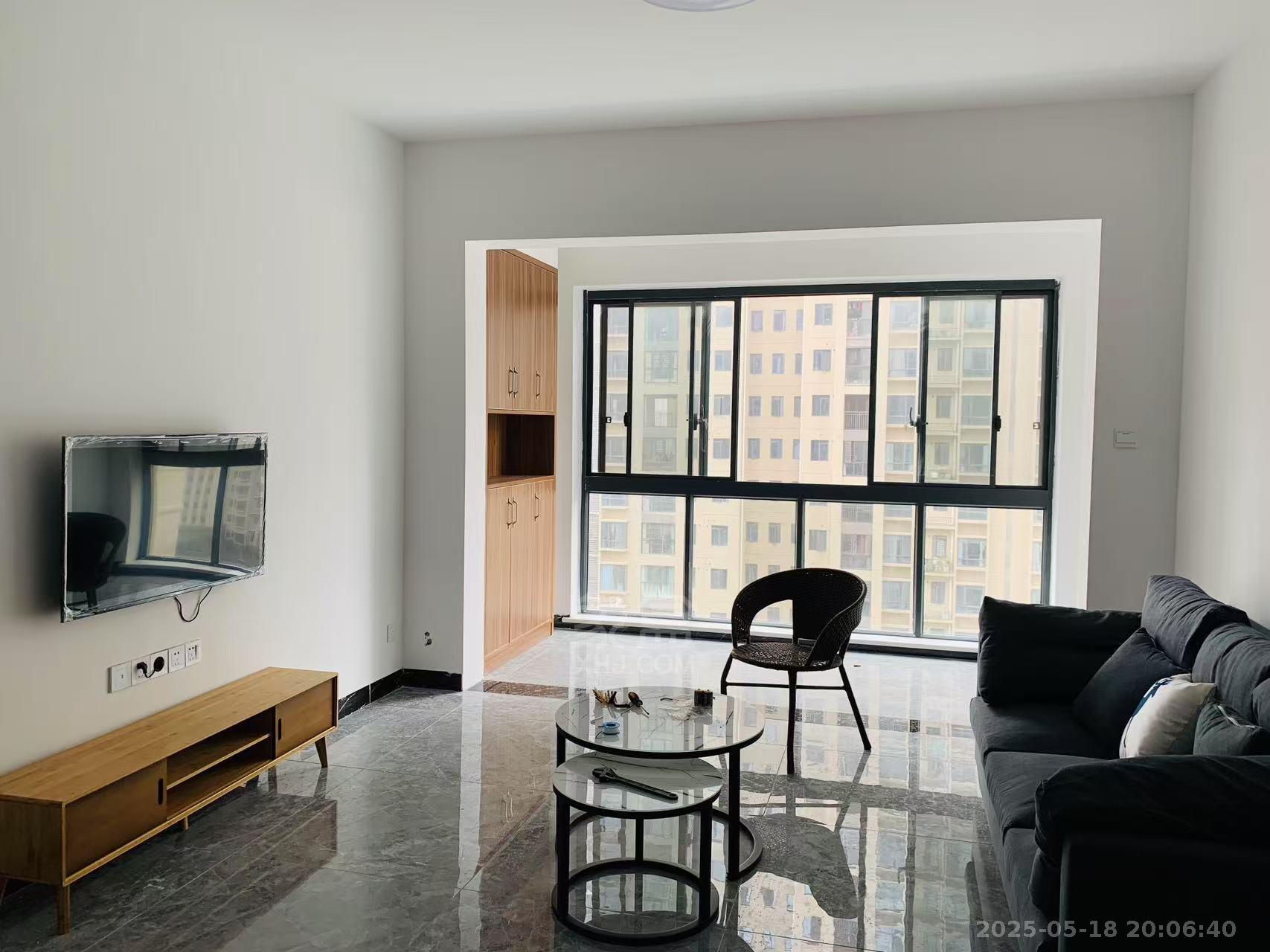 山水洲城华晨第一城 2室2厅1卫 1800.0元/月 山水洲城华晨第一城 2室2厅1卫 1800.0元/月室内图