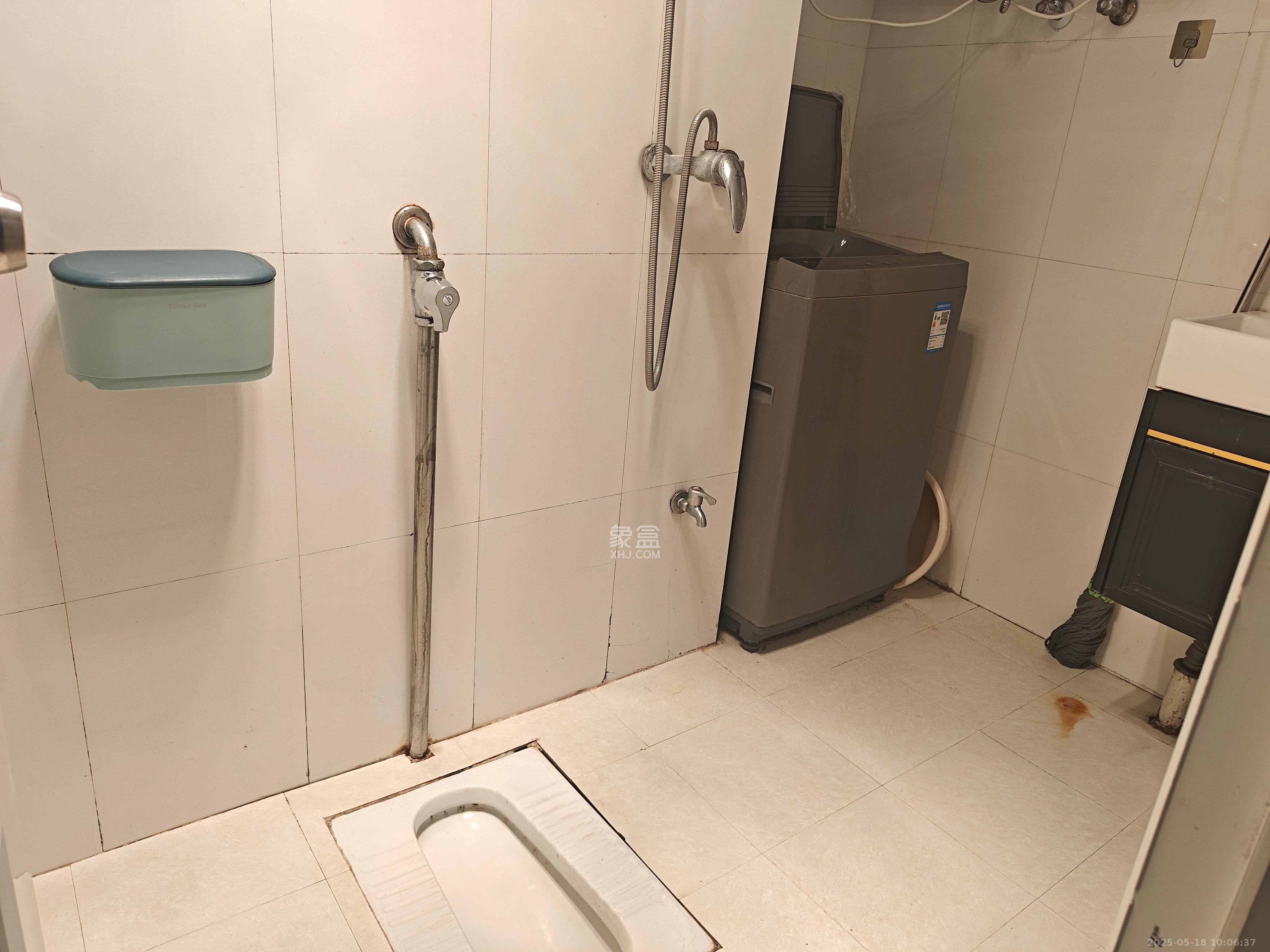 中盛小家碧寓  1室1厅1卫   1300.00元/月室内图