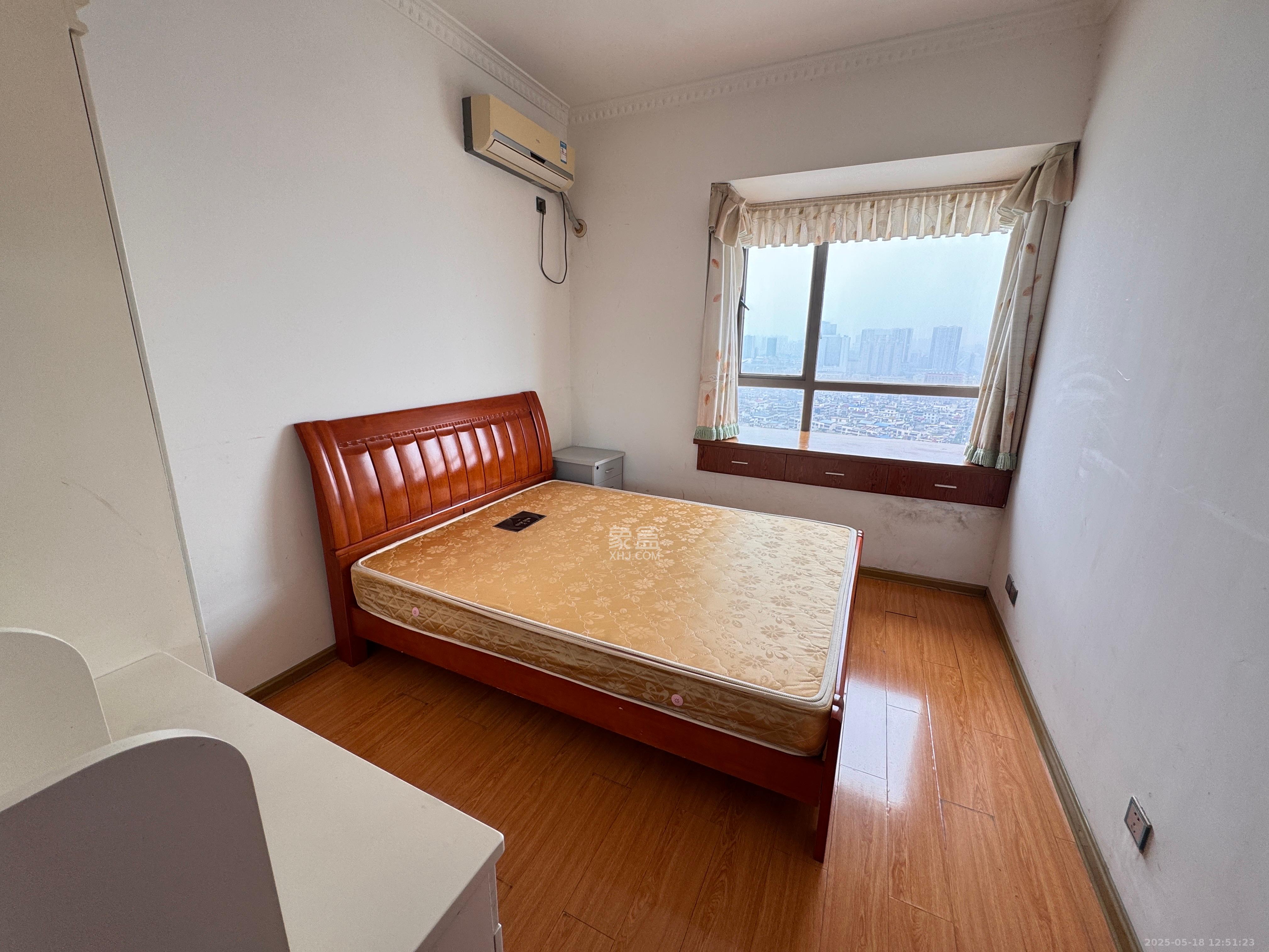 德庆水韵山城 3室1厅0卫 2000.0元/月 德庆水韵山城 3室1厅0卫 2000.0元/月室内图