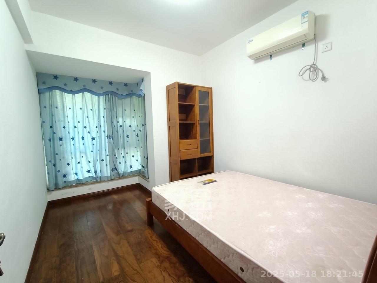 望兴景园一期  3室2厅2卫   2300.00元/月室内图