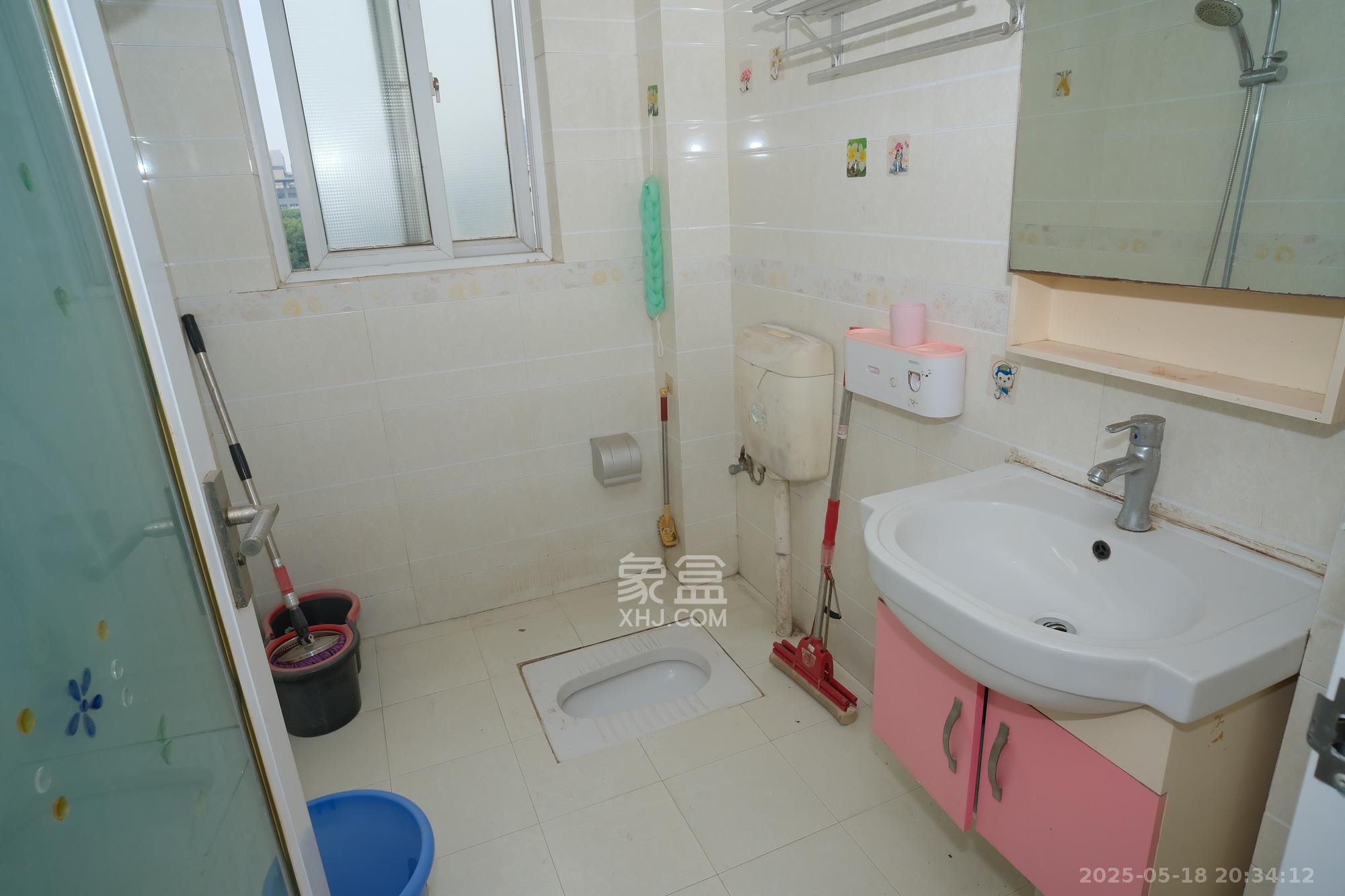 世景华庭 2室2厅1卫 60.0万 世景华庭 2室2厅1卫 60.0万卫生间