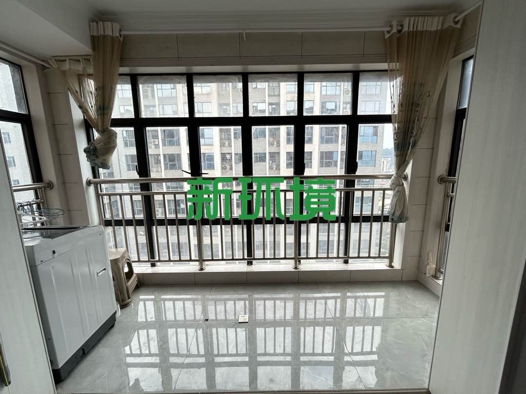 南门口安置小区  4室2厅2卫   2000.00元/月室内图