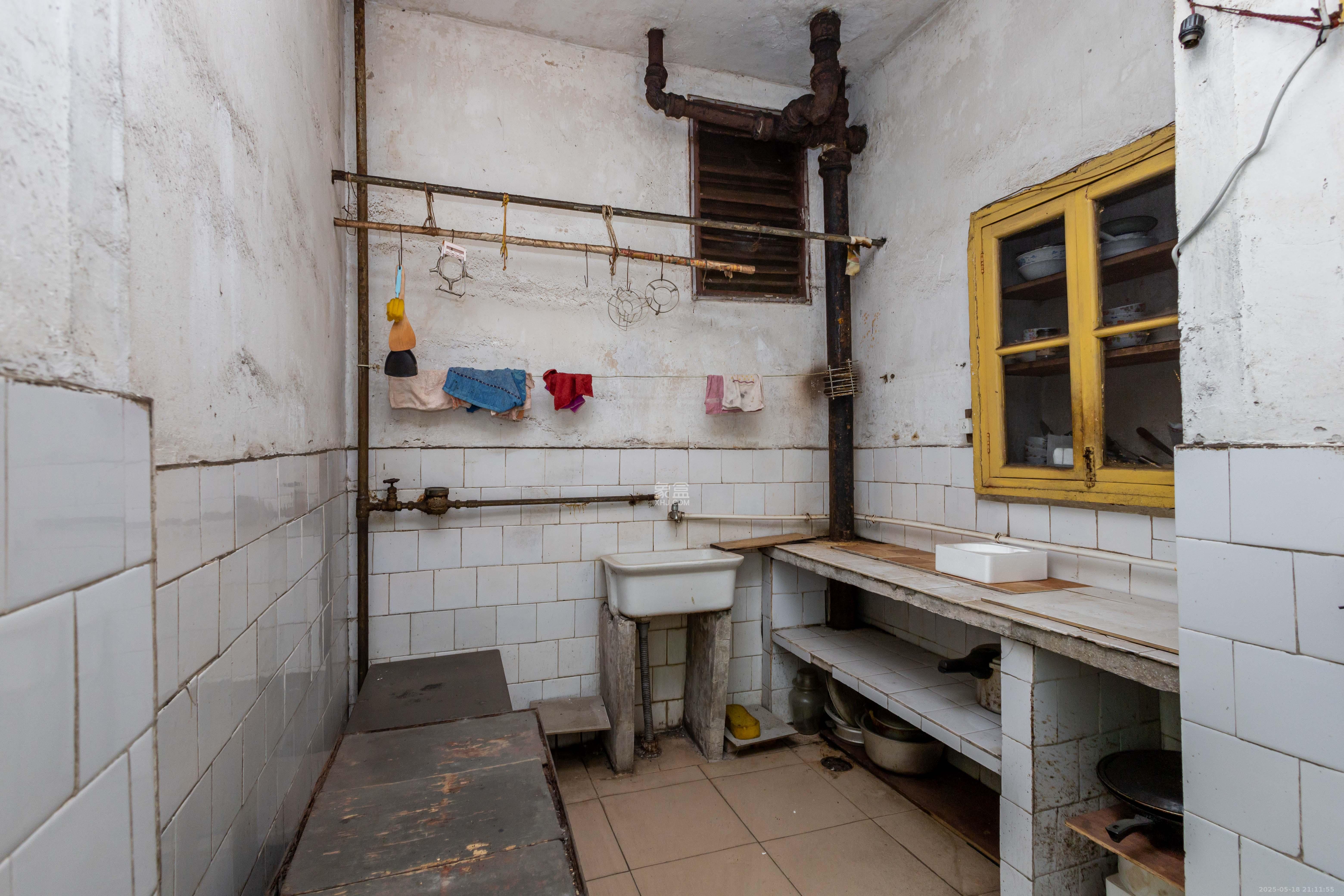 三六一四厂宿舍 2室2厅1卫 24.8万 三六一四厂宿舍 2室2厅1卫 24.8万厨房