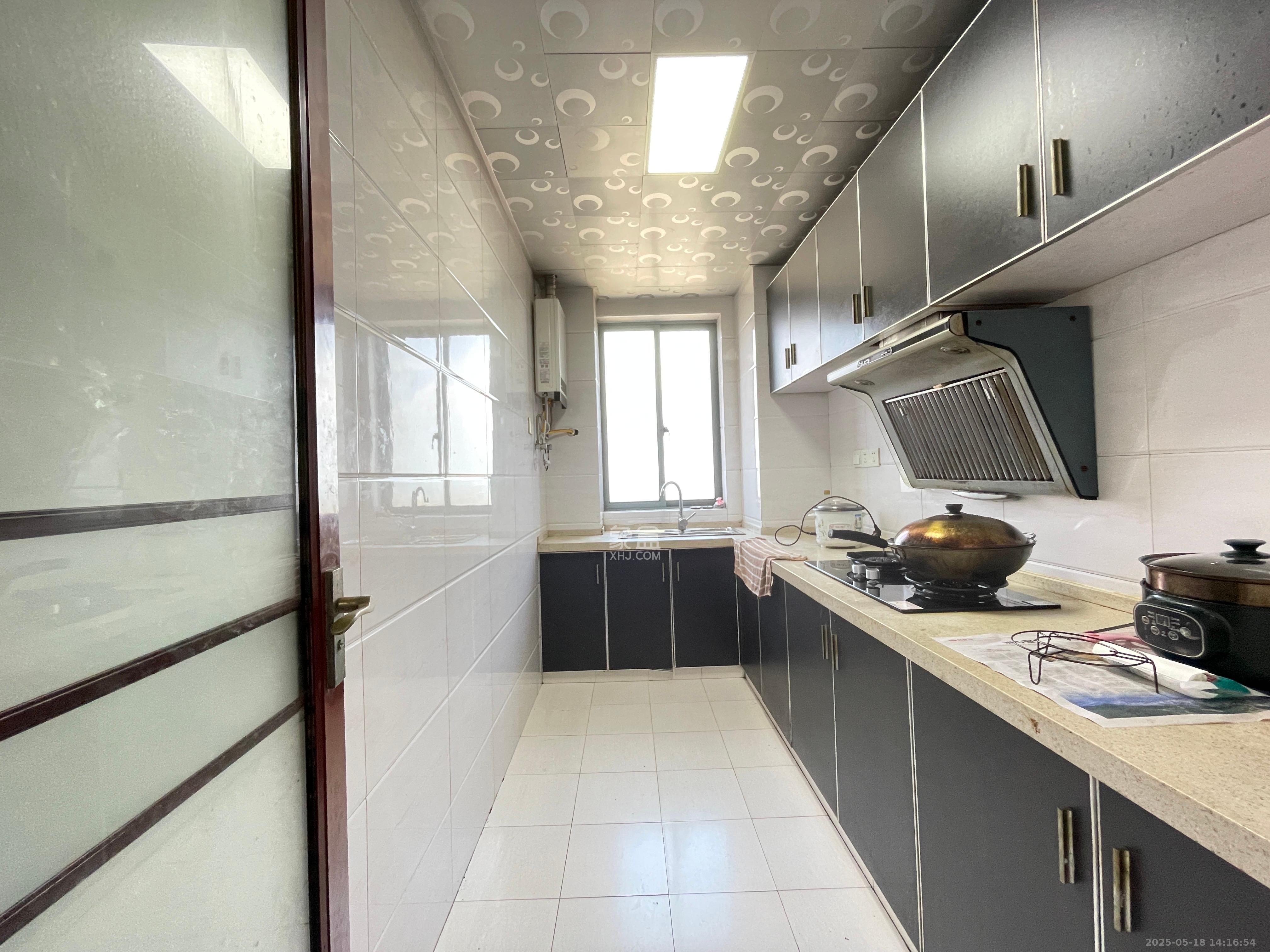 雄新水印廊桥(雄新华府) 1室2厅1卫 2100.0元/月 雄新水印廊桥(雄新华府) 1室2厅1卫 2100.0元/月室内图