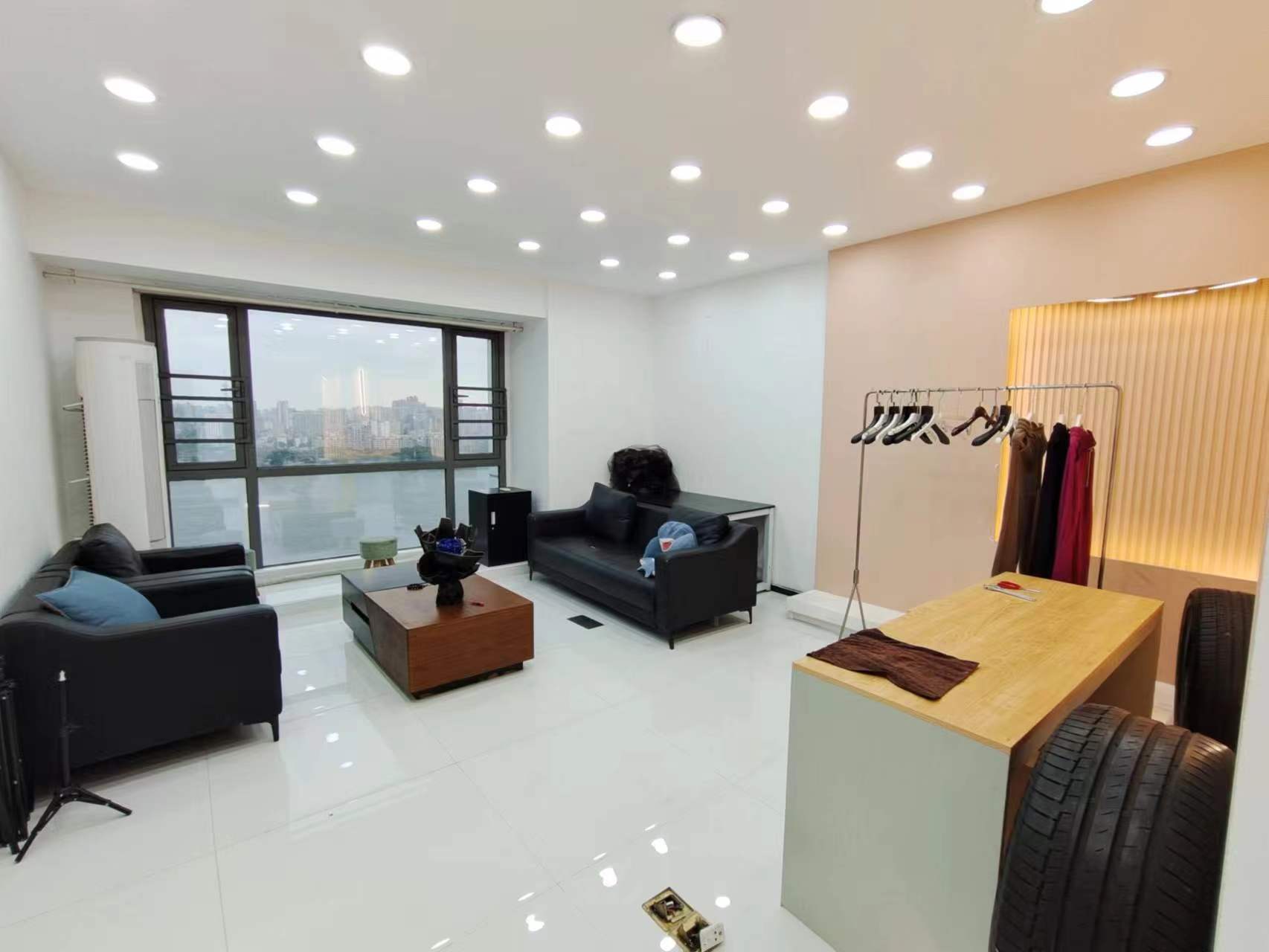 大汉希尔顿 5室0厅0卫 8000.0元/月 大汉希尔顿 5室0厅0卫 8000.0元/月户型图