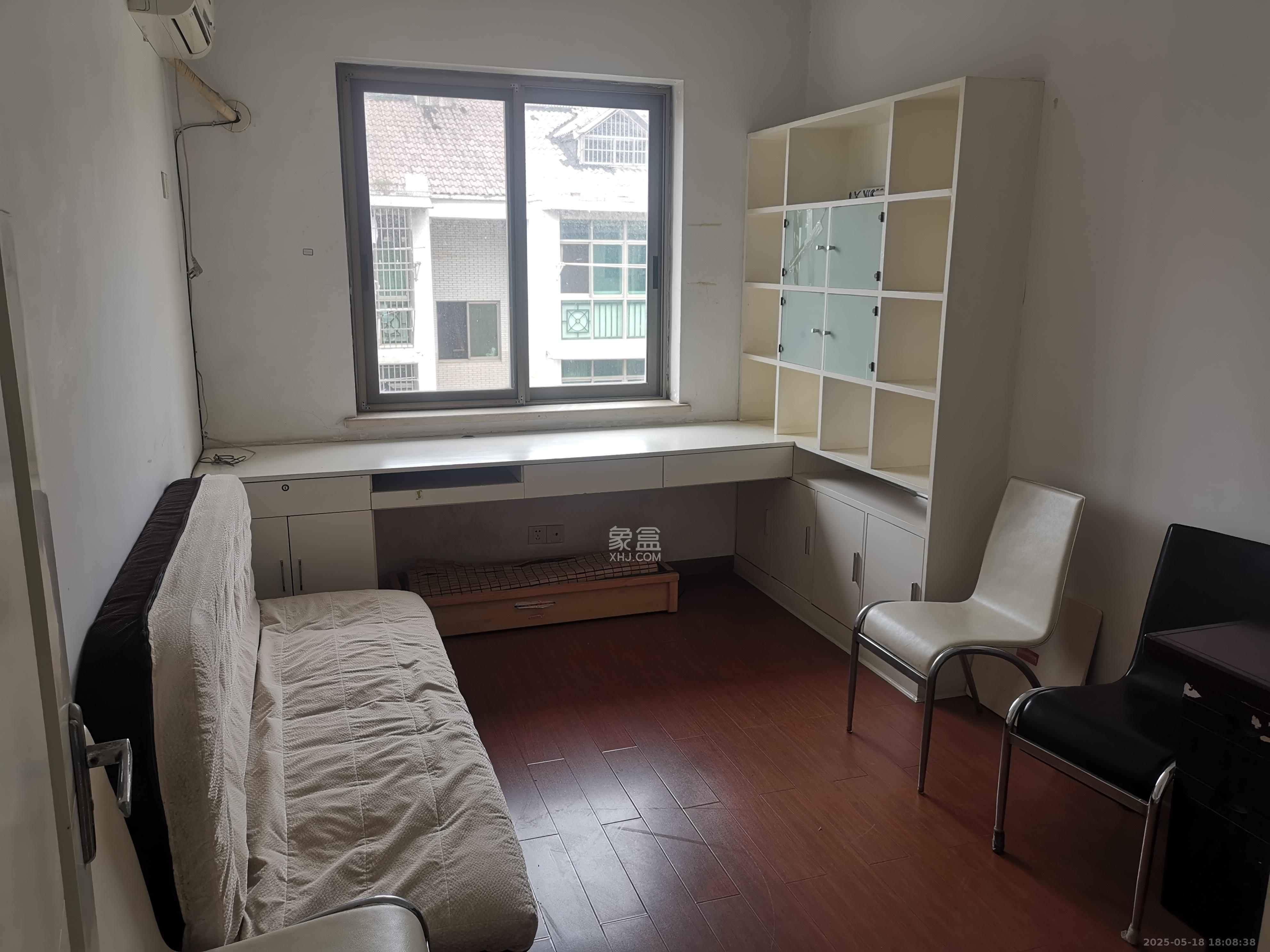 南苑小区 3室2厅1卫 2500.0元/月 南苑小区 3室2厅1卫 2500.0元/月室内图