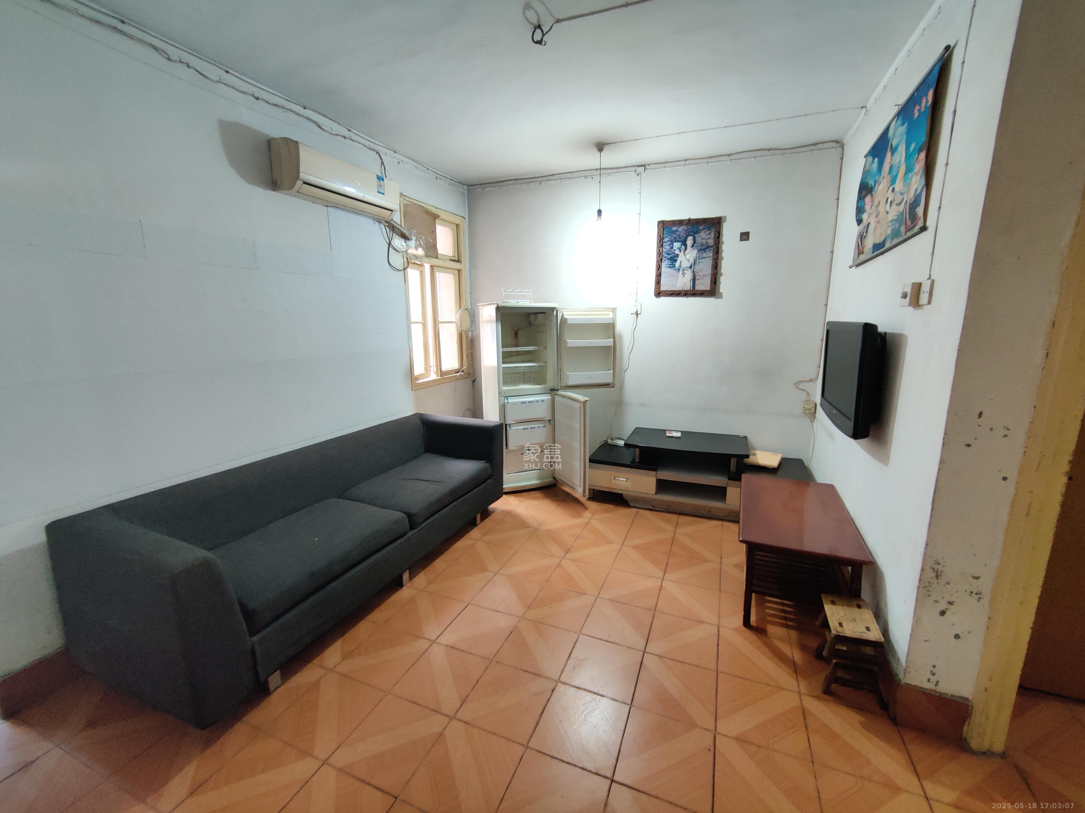 广厦新村 2室1厅1卫 1200.0元/月 广厦新村 2室1厅1卫 1200.0元/月室内图