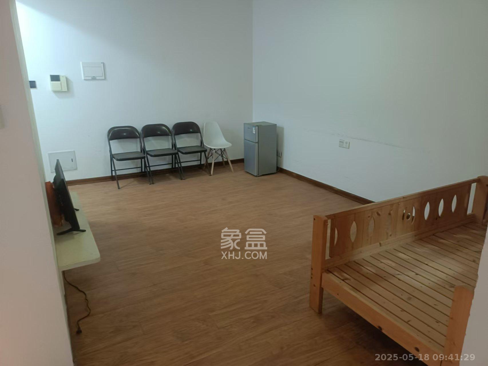 湘域城邦(湘域国际中心) 1室1厅1卫 2200.0元/月 湘域城邦(湘域国际中心) 1室1厅1卫 2200.0元/月室内图