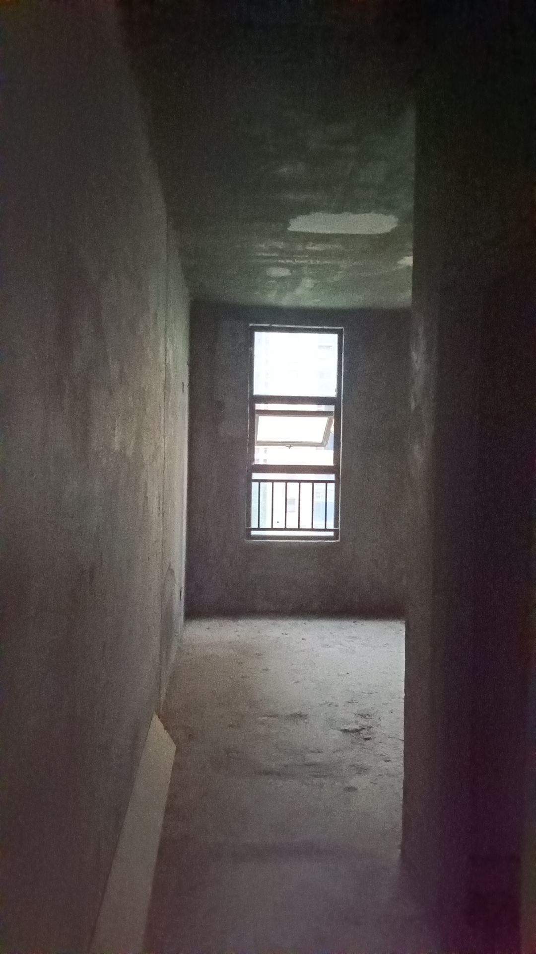 悦江山 6室2厅4卫 120.0万 悦江山 6室2厅4卫 120.0万客厅