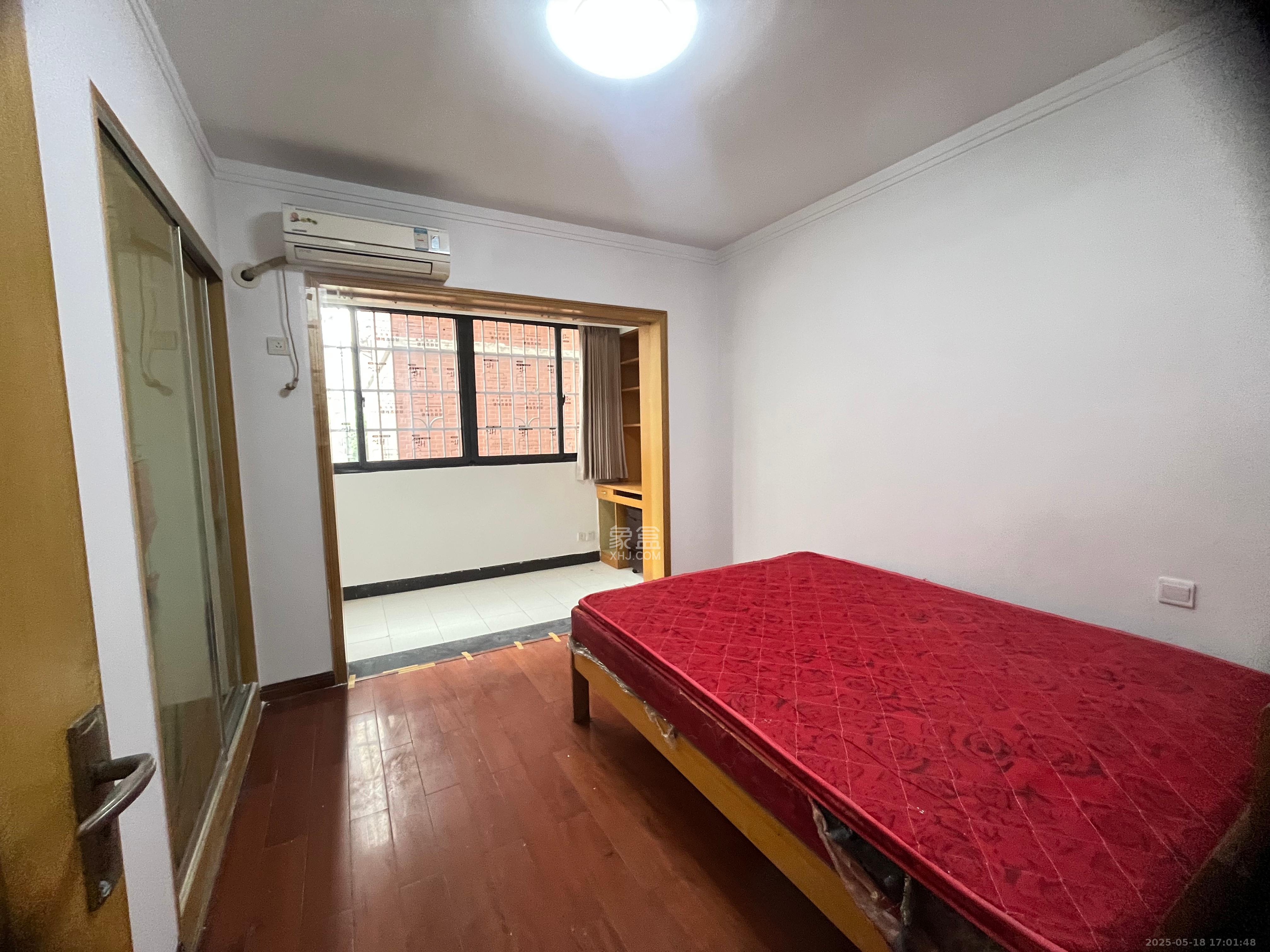 鑫兴佳园 3室2厅1卫 2600.0元/月 鑫兴佳园 3室2厅1卫 2600.0元/月室内图