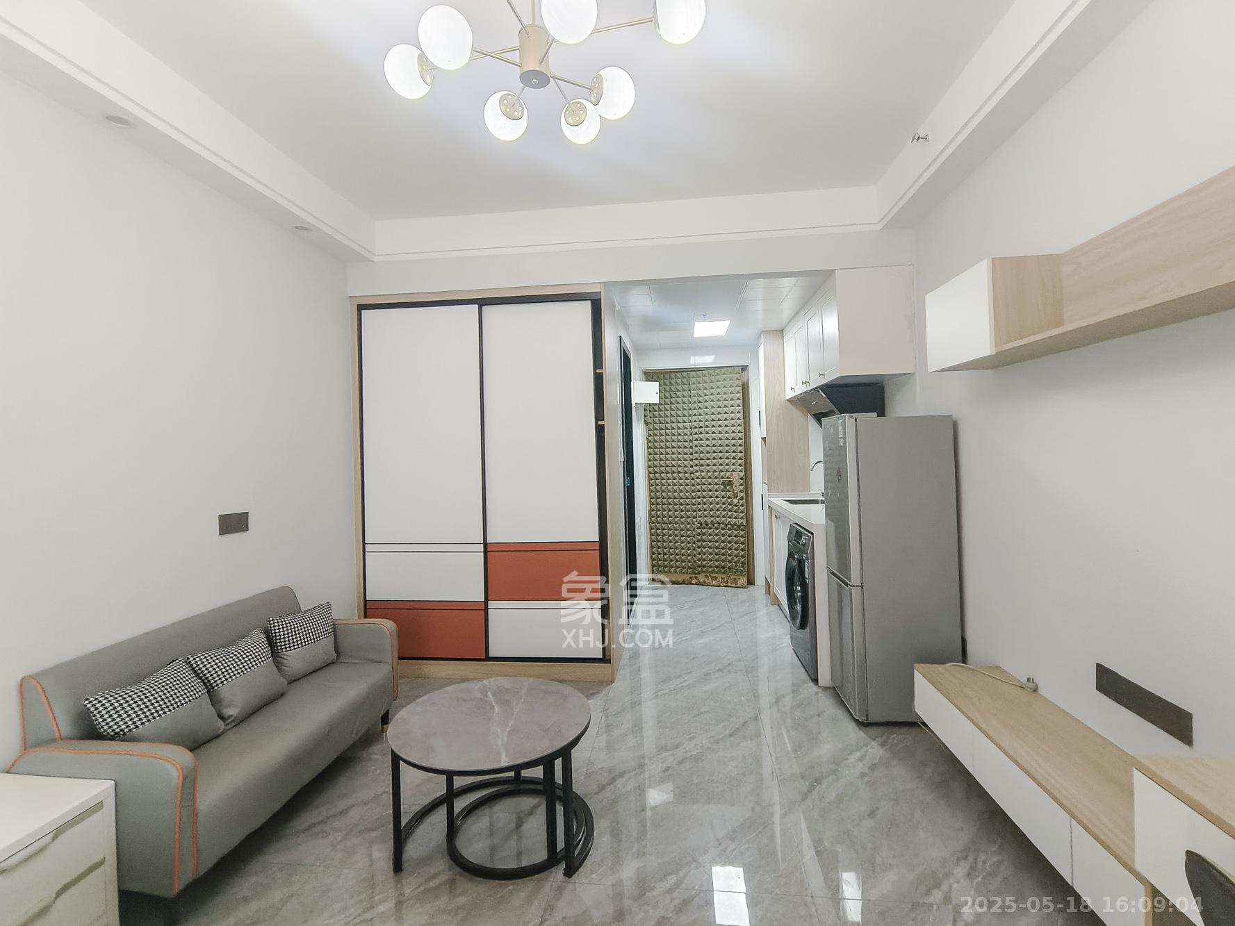 碧桂园翘楚棠  1室1厅1卫    16.0万 碧桂园翘楚棠  1室1厅1卫    16.0万客厅