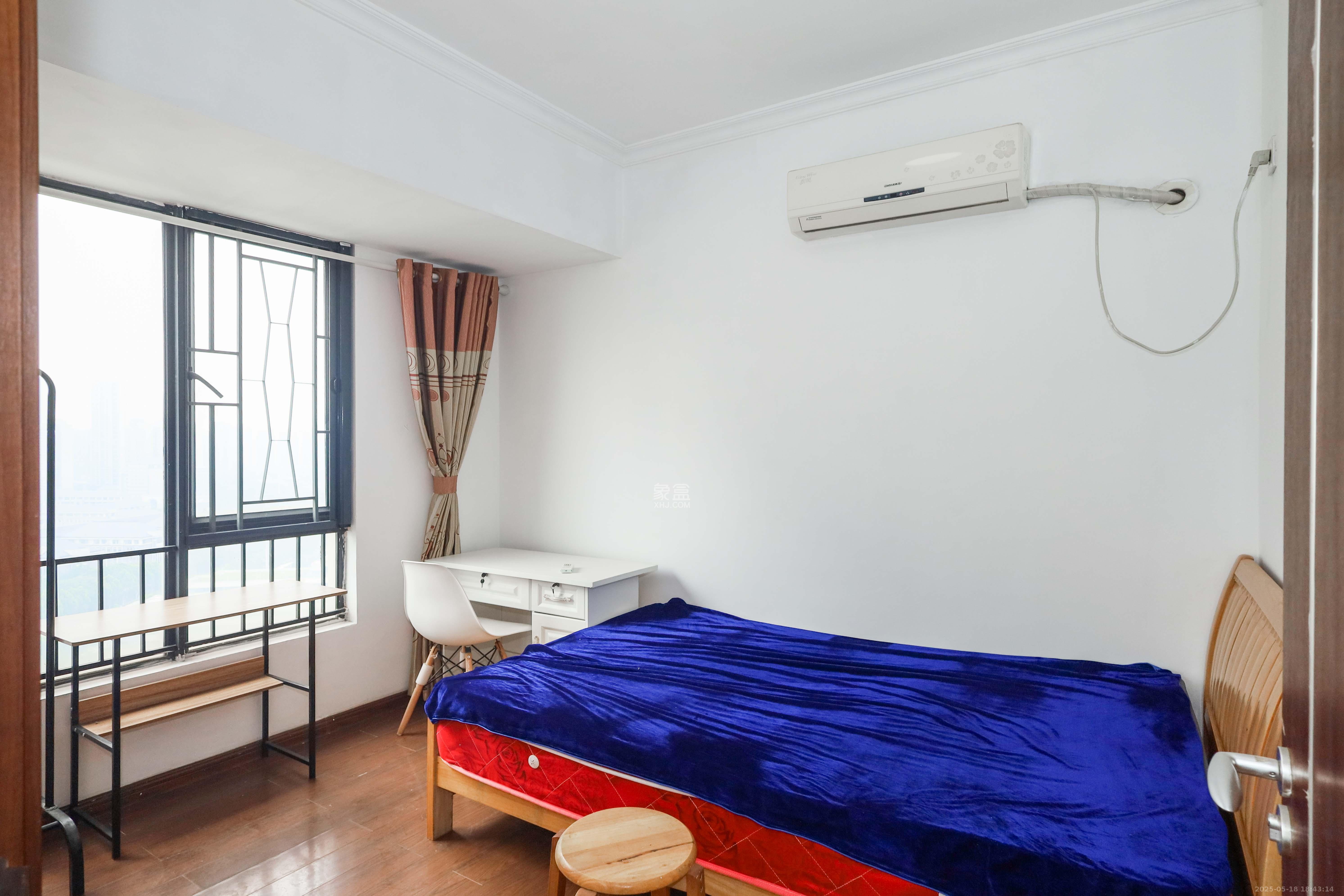 万科城市花园  3室2厅1卫    80.0万 万科城市花园  3室2厅1卫    80.0万卧室