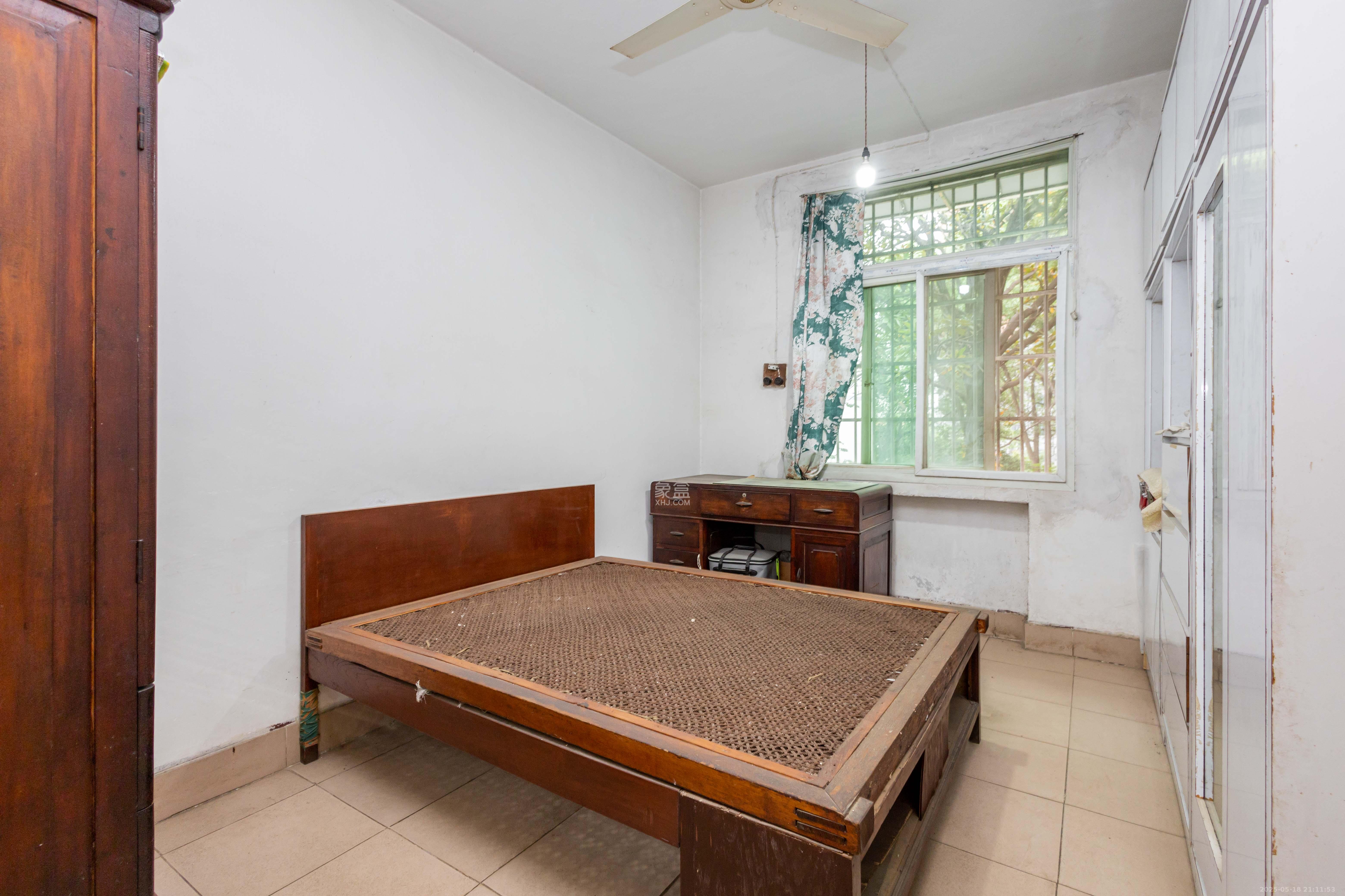 三六一四厂宿舍 2室2厅1卫 24.8万 三六一四厂宿舍 2室2厅1卫 24.8万卧室