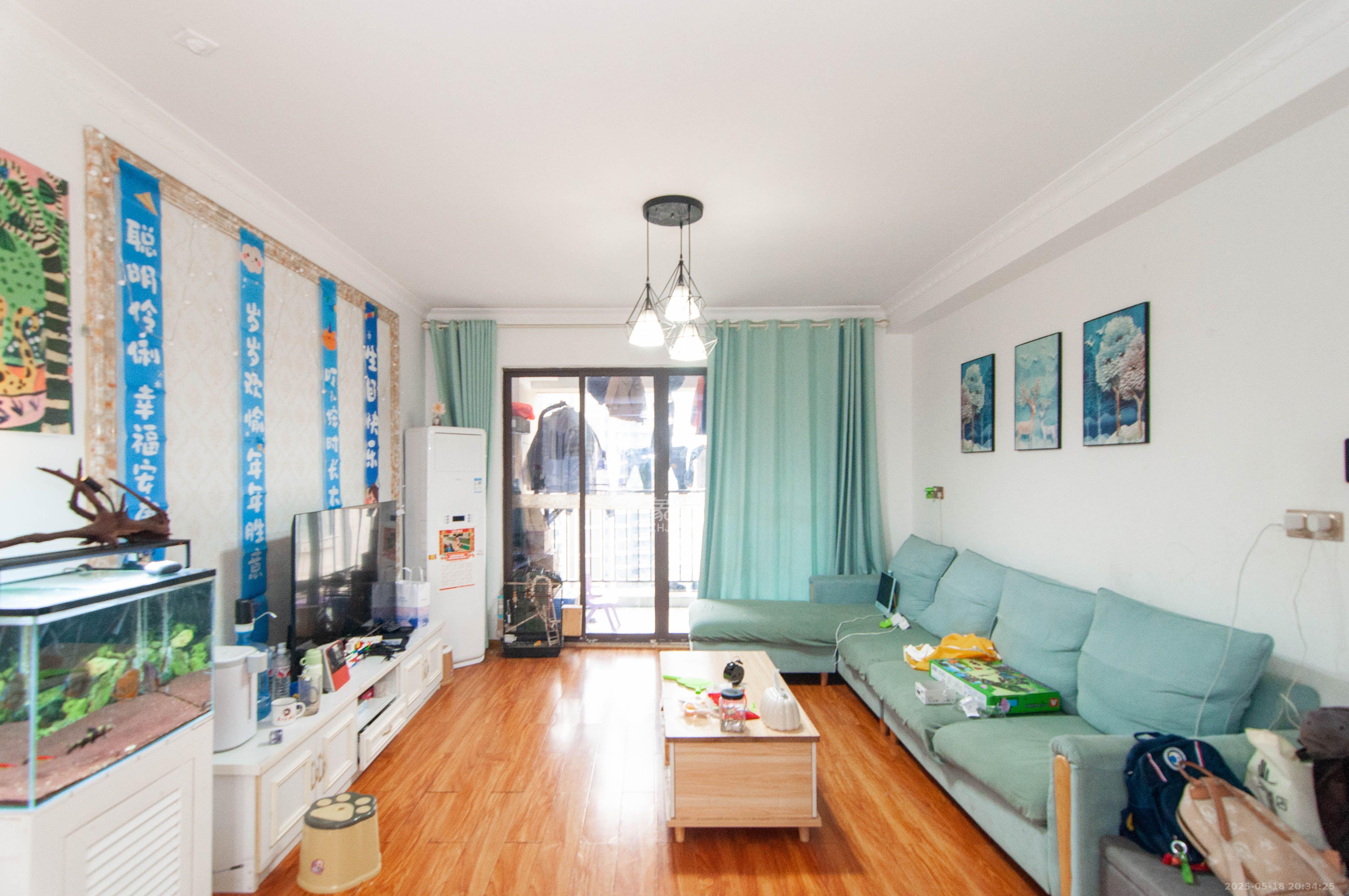 卓越浅水湾  4室2厅2卫    2600.0元/月 卓越浅水湾  4室2厅2卫    2600.0元/月