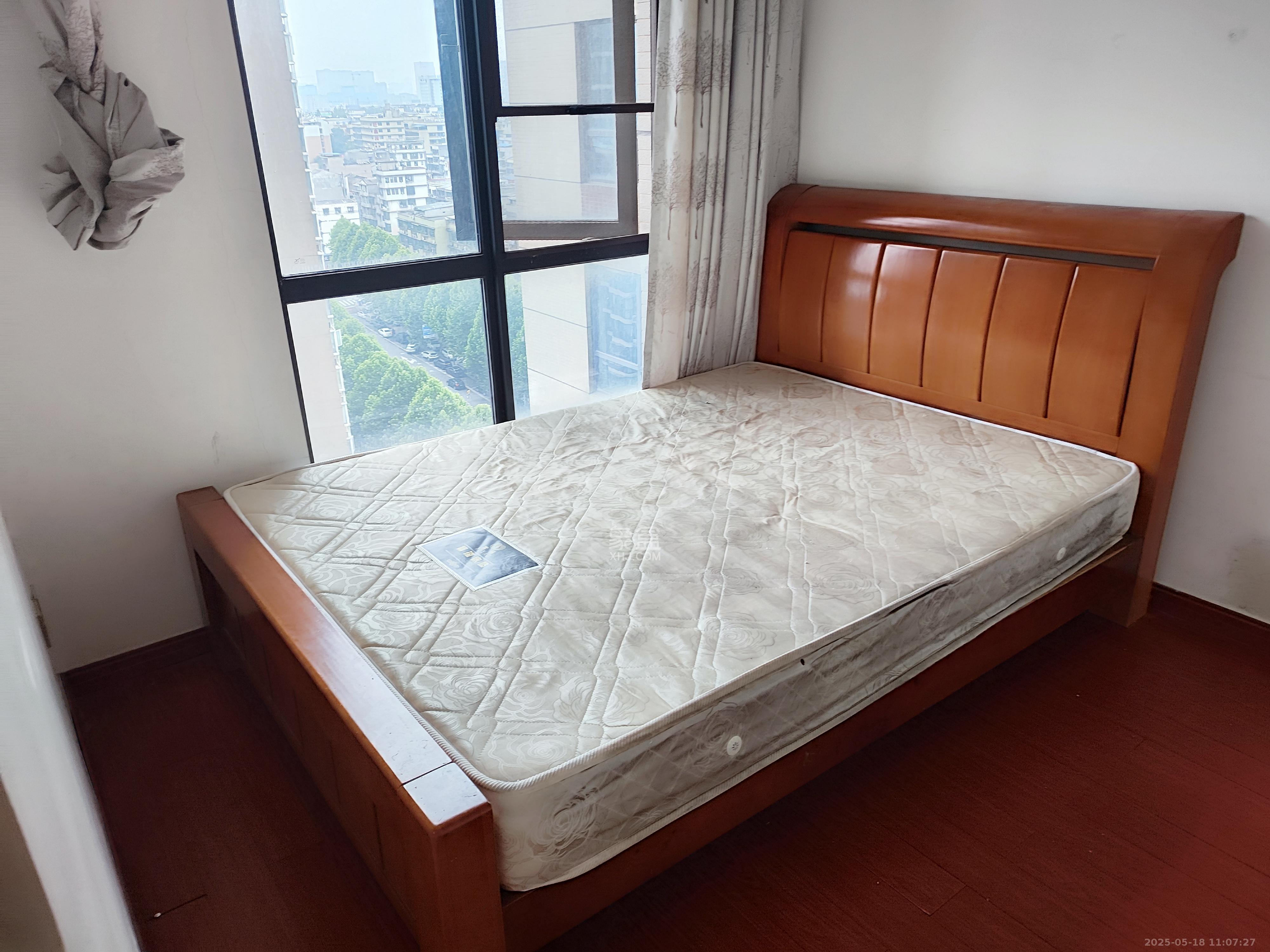 达美D6区  3室2厅1卫    2600.0元/月室内图