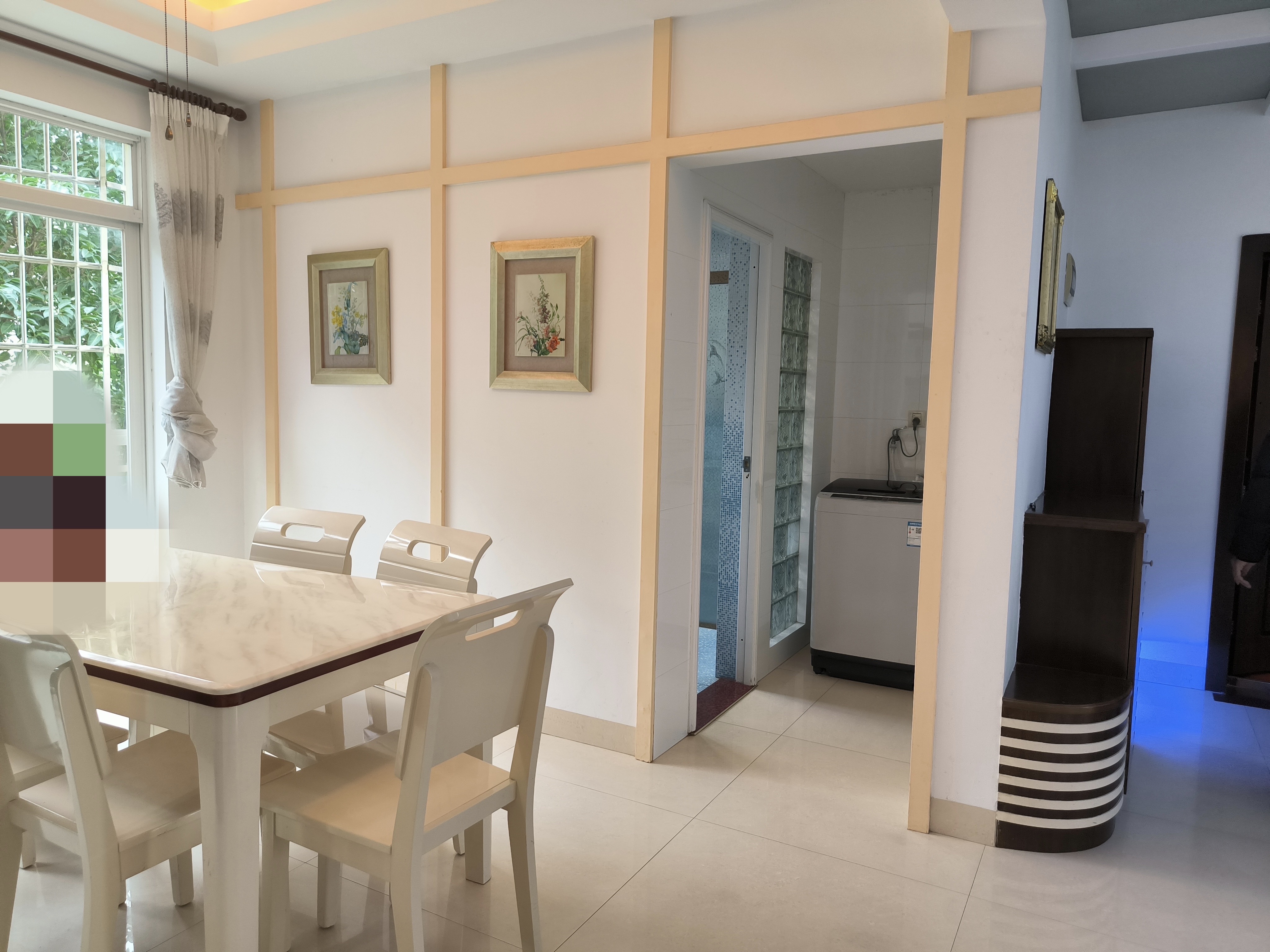 四季华庭金色年华 3室2厅2卫 200.0万 四季华庭金色年华 3室2厅2卫 200.0万客厅