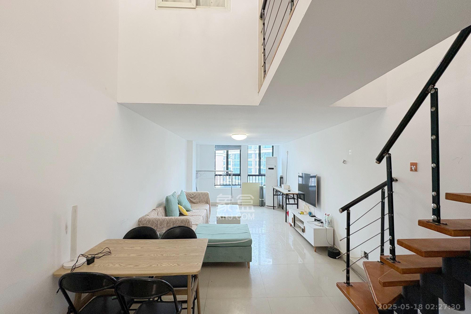 融圣国际  2室1厅1卫    60.0万客厅