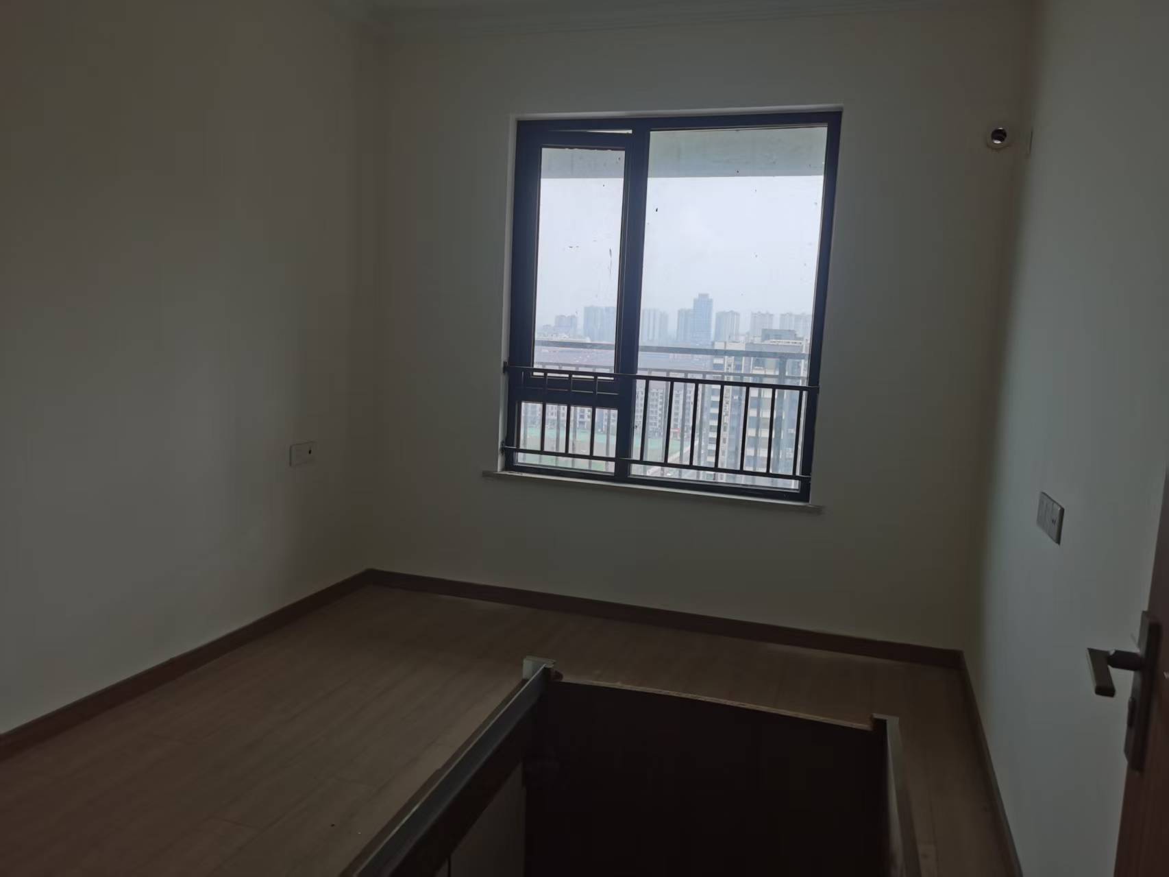 中梁壹号院  3室21厅2卫   1500.00元/月室内图