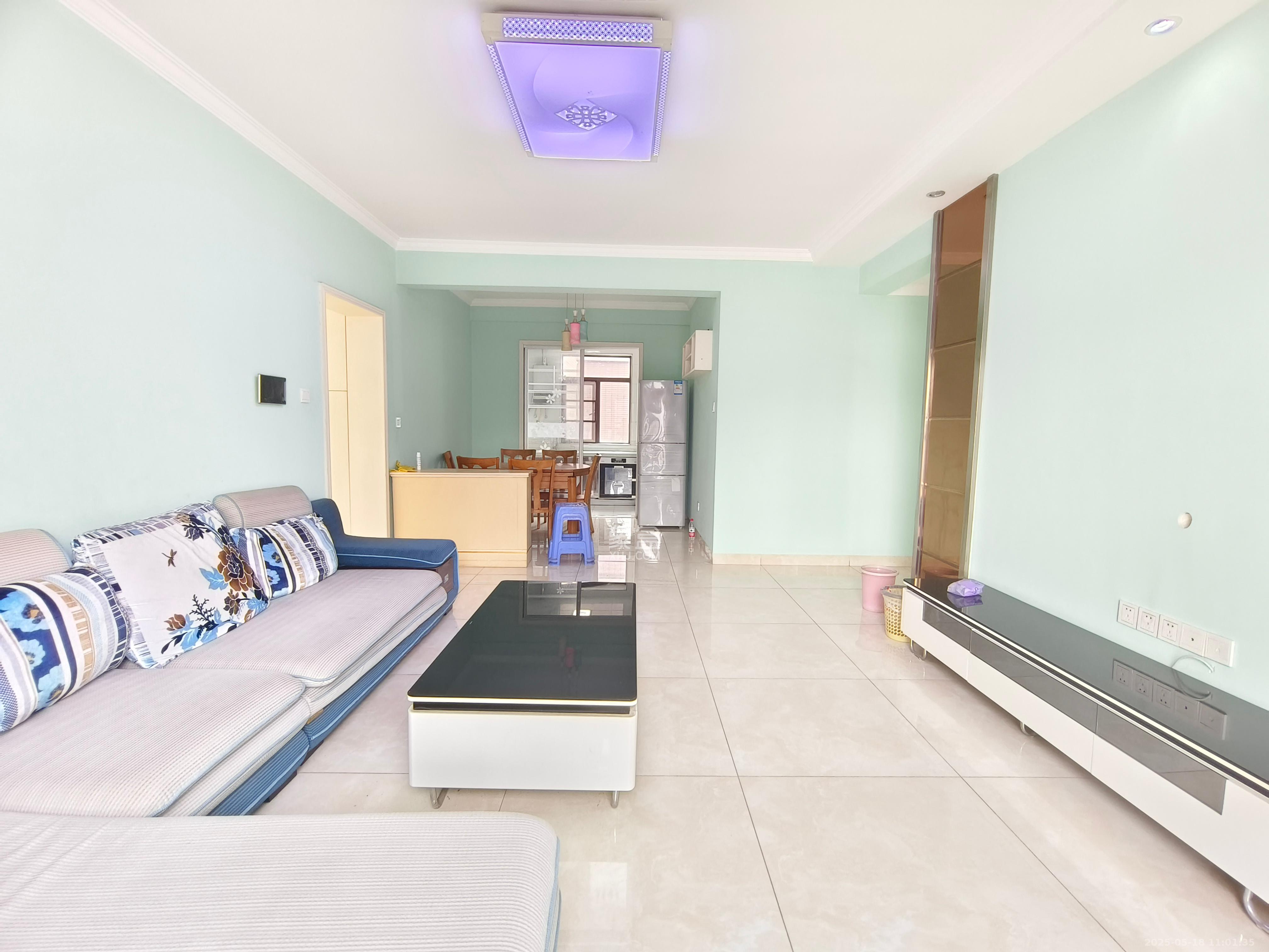 万象凯旋湾 3室2厅2卫 3000.0元/月 万象凯旋湾 3室2厅2卫 3000.0元/月室内图