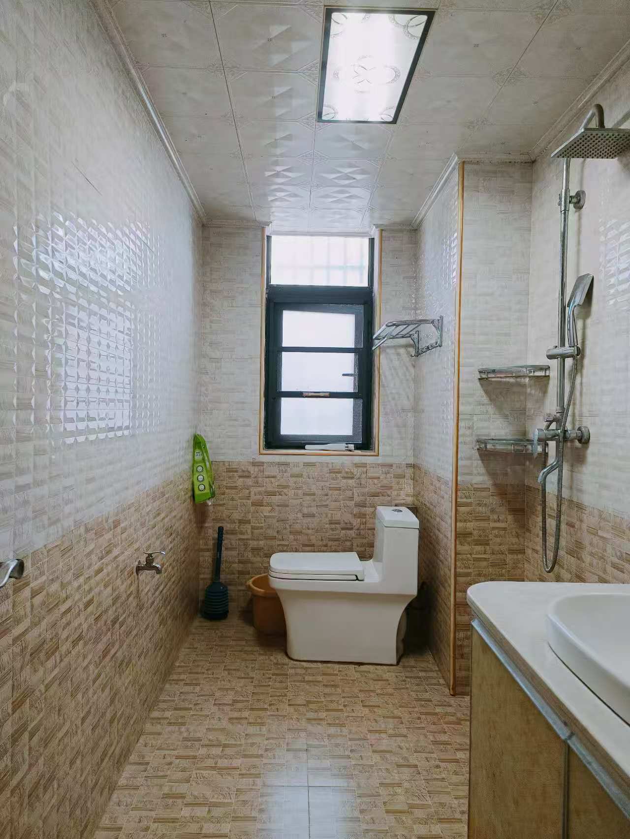 万达广场骏豪仕家(万达公馆) 3室2厅2卫 162.0万 万达广场骏豪仕家(万达公馆) 3室2厅2卫 162.0万室内图