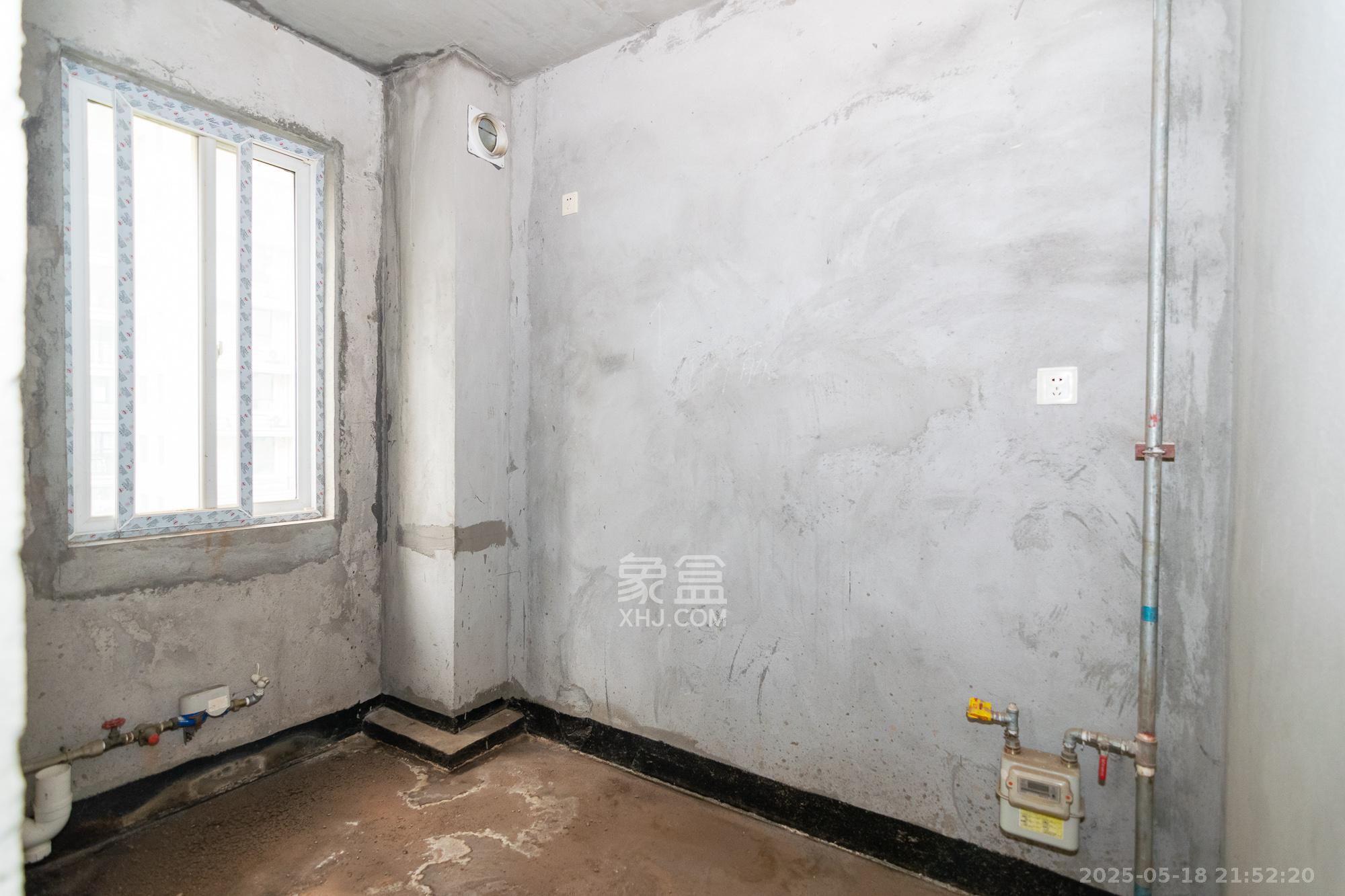 晟通城  3室2厅2卫    73.8万 晟通城  3室2厅2卫    73.8万厨房