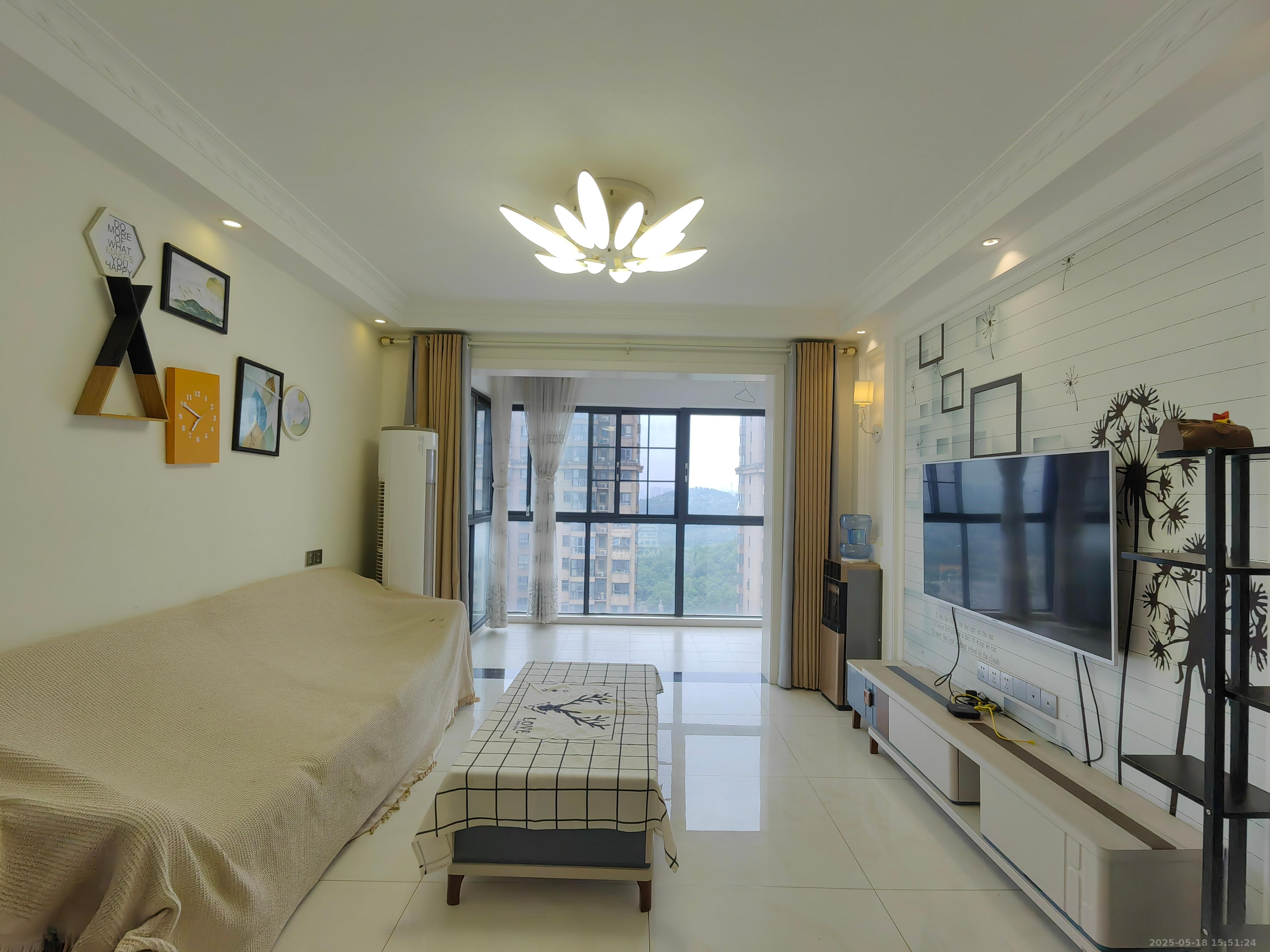 时代新城(翰林府) 3室2厅1卫 1400.0元/月 时代新城(翰林府) 3室2厅1卫 1400.0元/月室内图