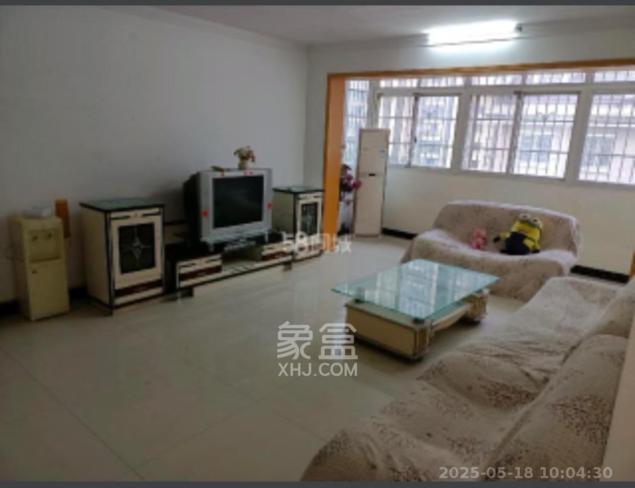 洪山家园  3室2厅2卫   1700.00元/月室内图1