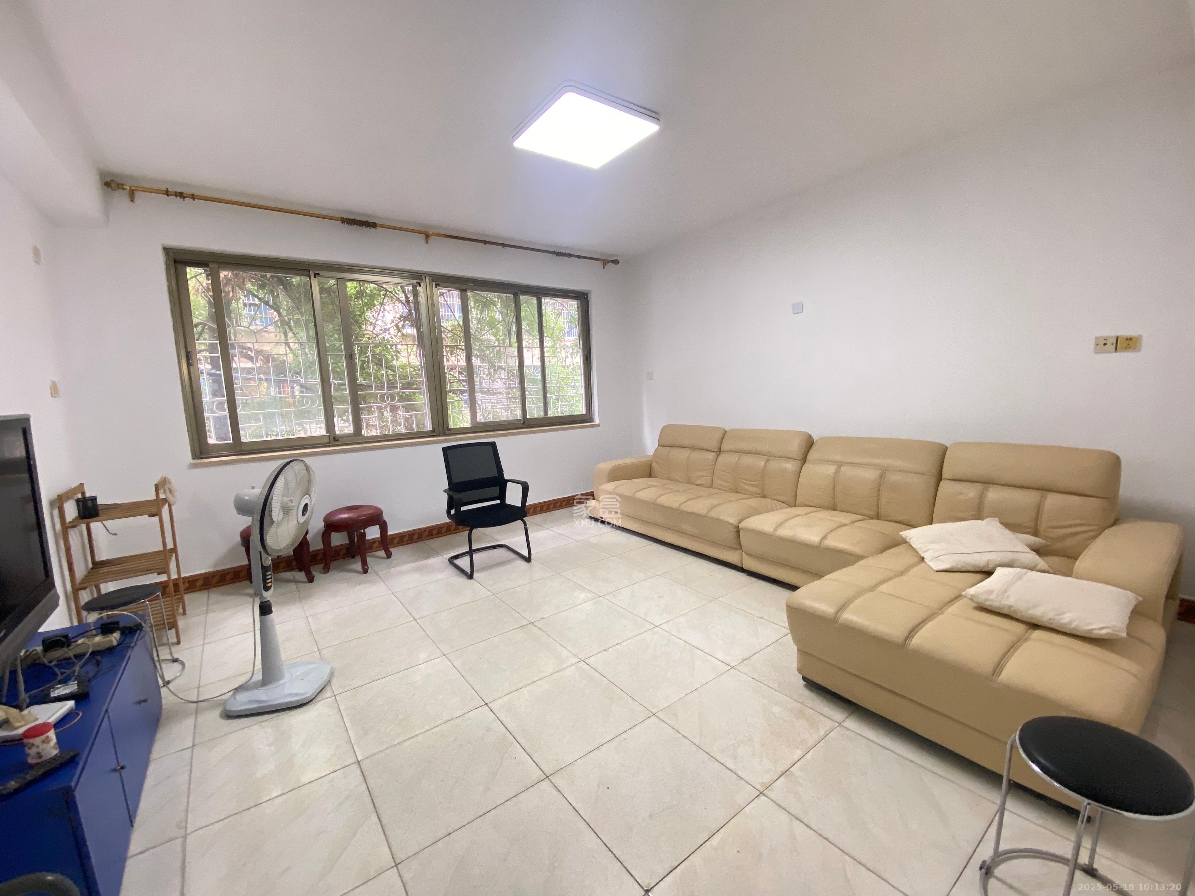 长沙市人防办宿舍(白沙路112号) 2室2厅1卫 1800.0元/月 长沙市人防办宿舍(白沙路112号) 2室2厅1卫 1800.0元/月室内图