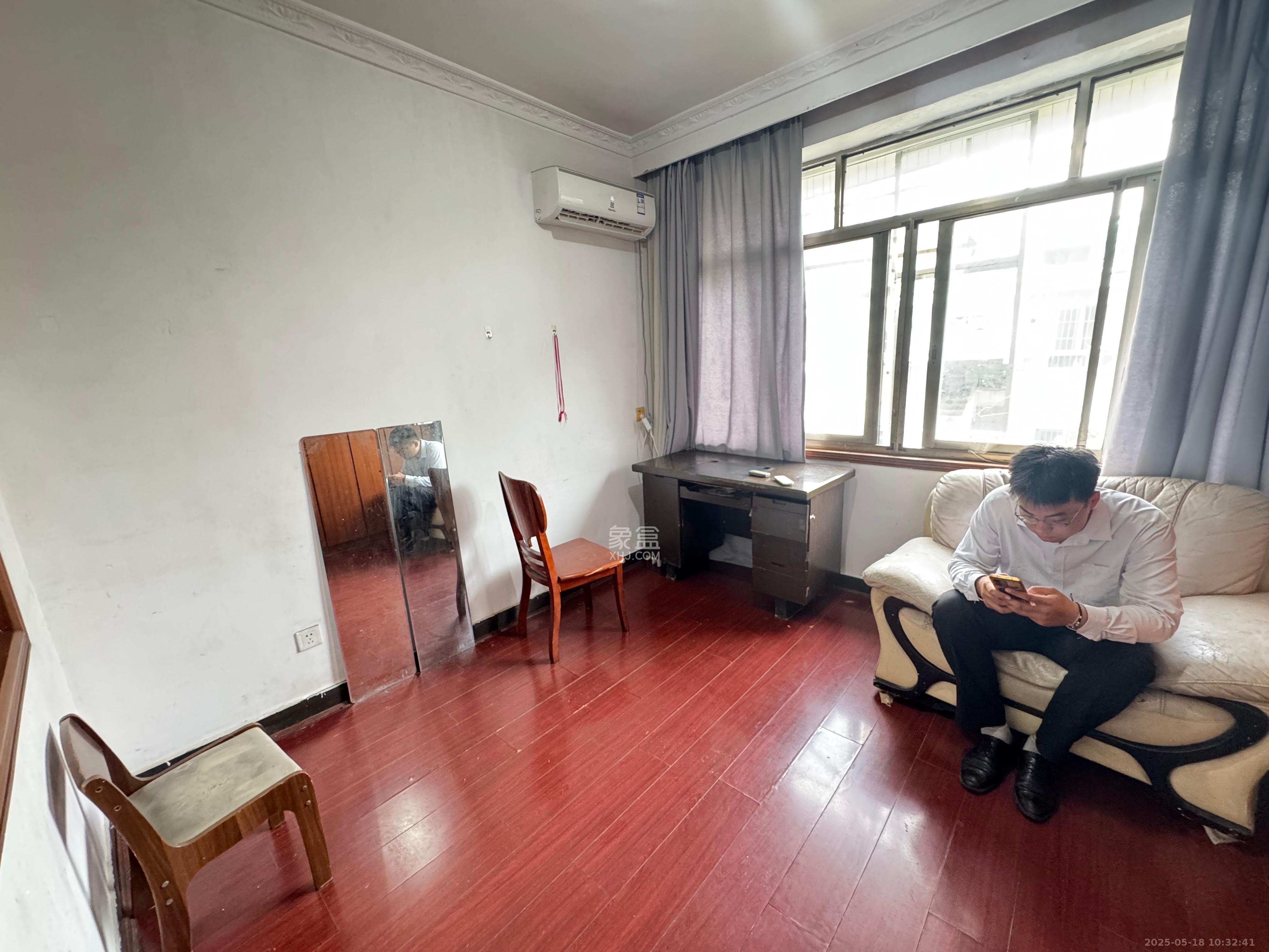 向韶村  2室2厅1卫   2000.00元/月室内图
