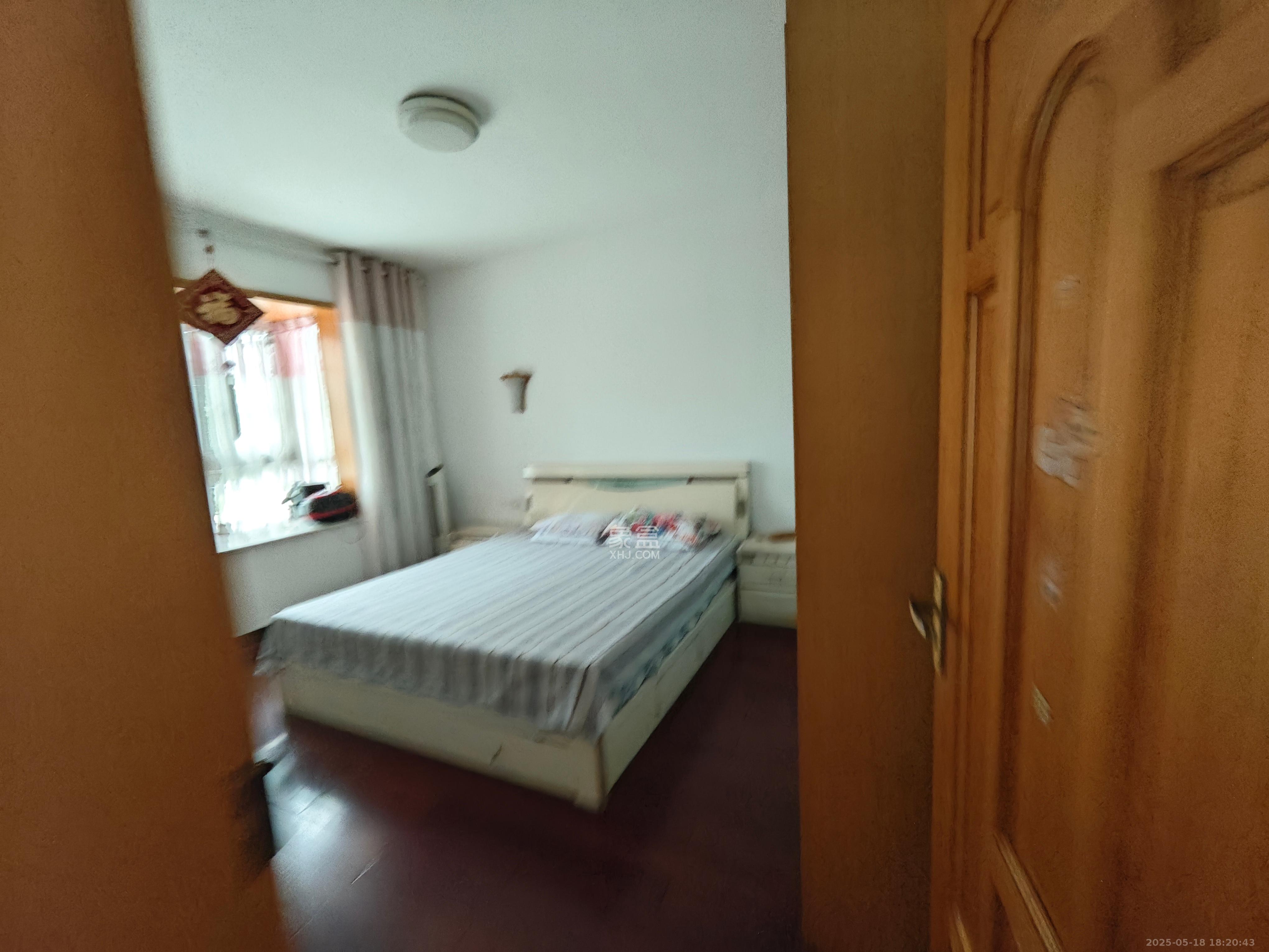 一品东庭  2室2厅1卫   2300.00元/月室内图