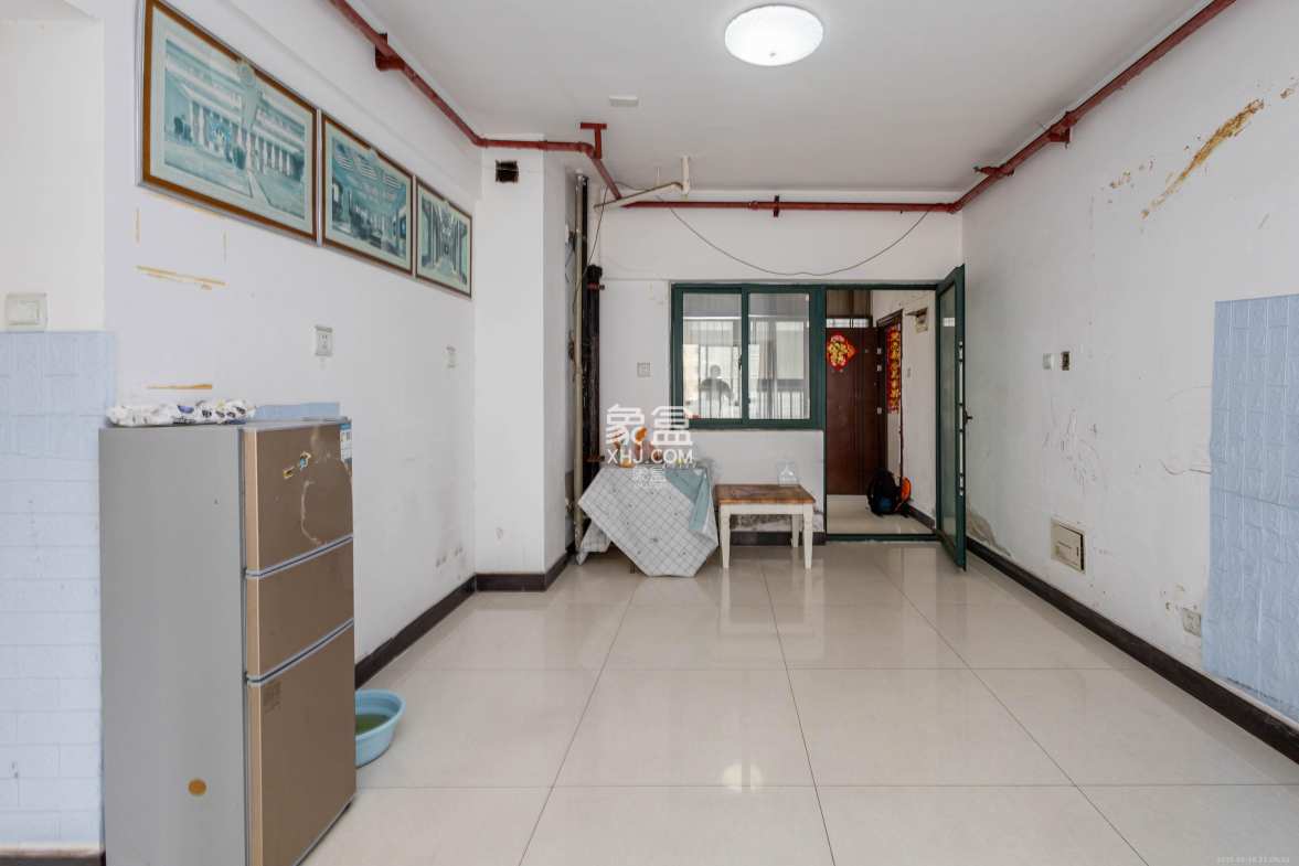 华天LOHO小镇 2室2厅1卫 48.0万 华天LOHO小镇 2室2厅1卫 48.0万客厅