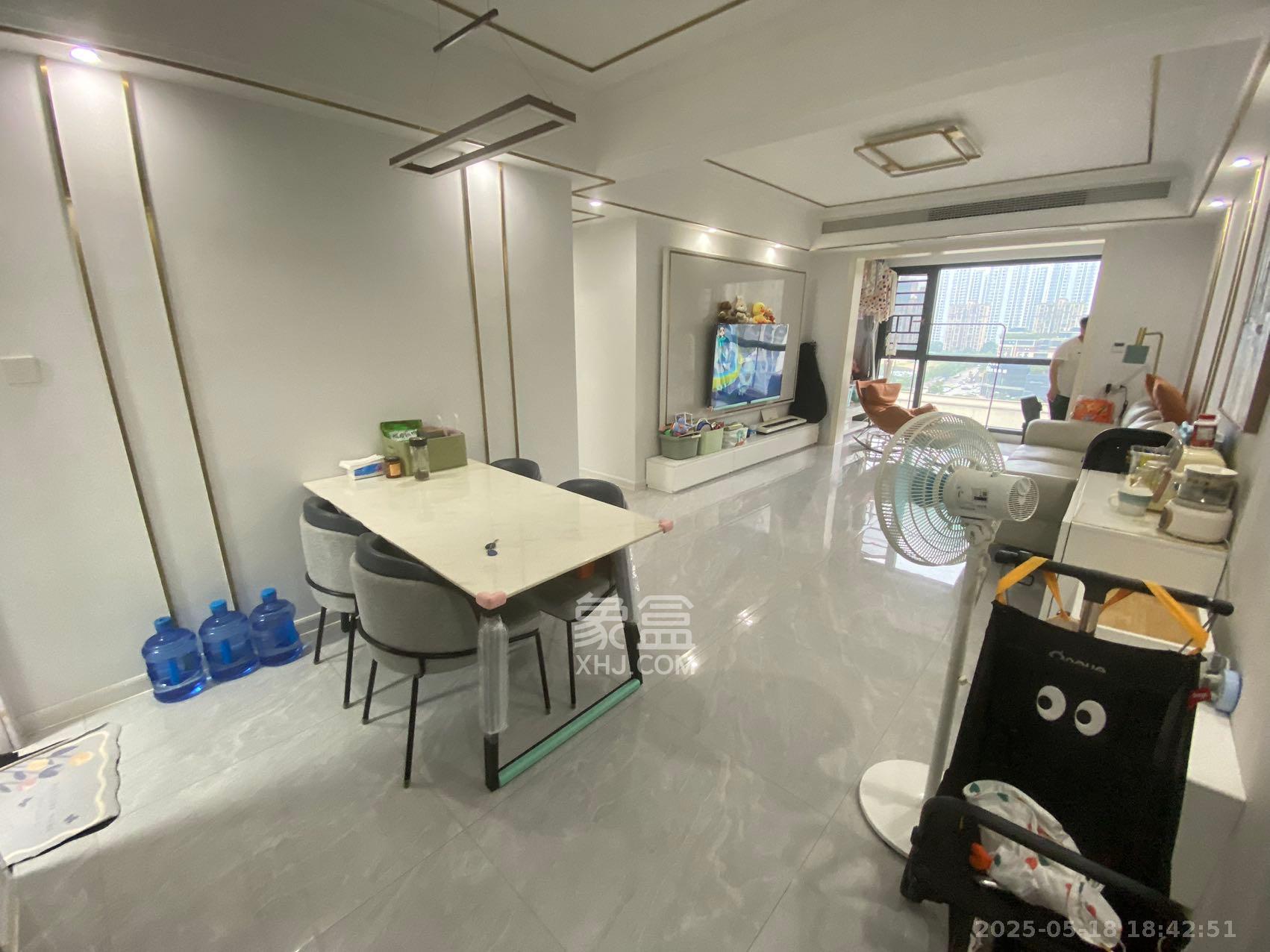 南山十里天池  3室2厅2卫   2500.00元/月
