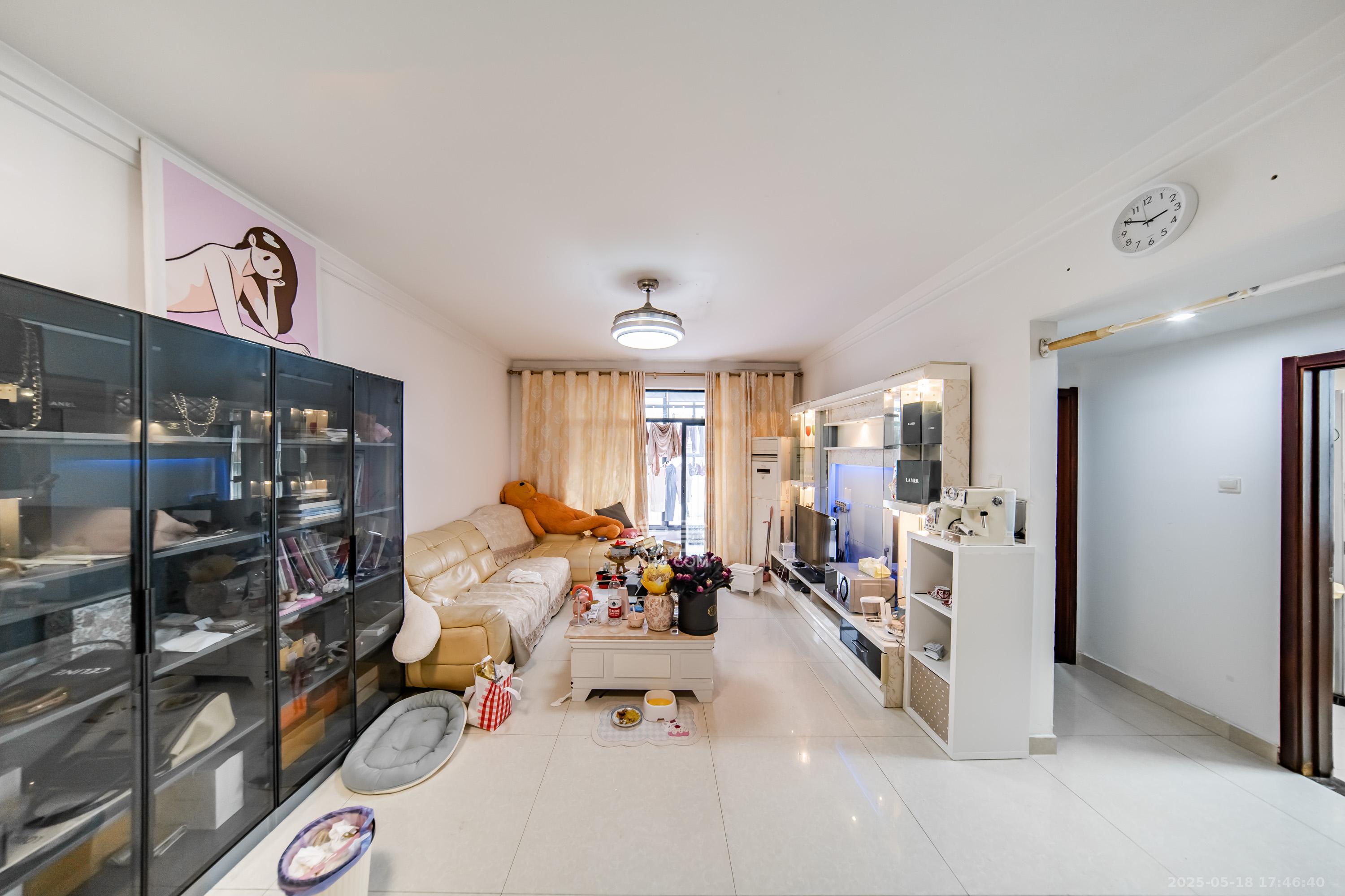 阳光100三期  2室2厅1卫    75.0万 阳光100三期  2室2厅1卫    75.0万客厅