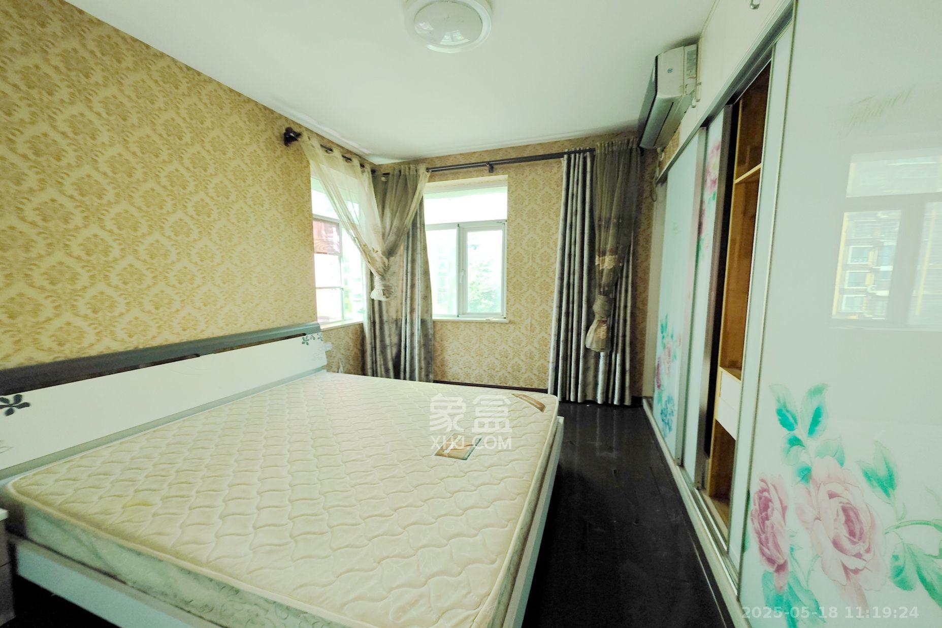 名都花園  3室2廳1衛(wèi)    2800.0元/月室內(nèi)圖