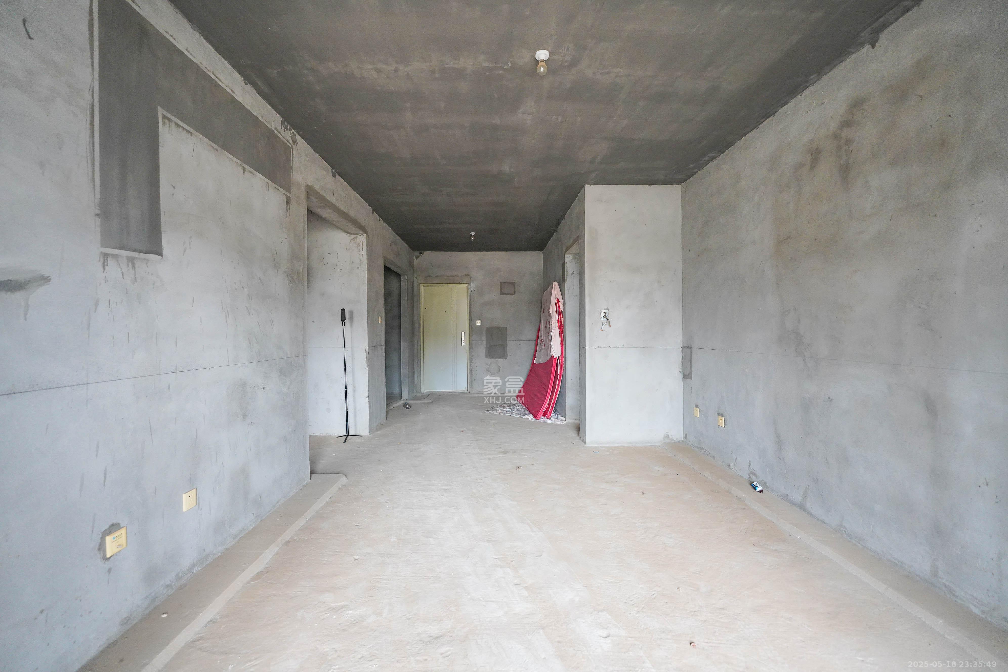 怡海星城  2室2厅1卫    37.8万 怡海星城  2室2厅1卫    37.8万客厅