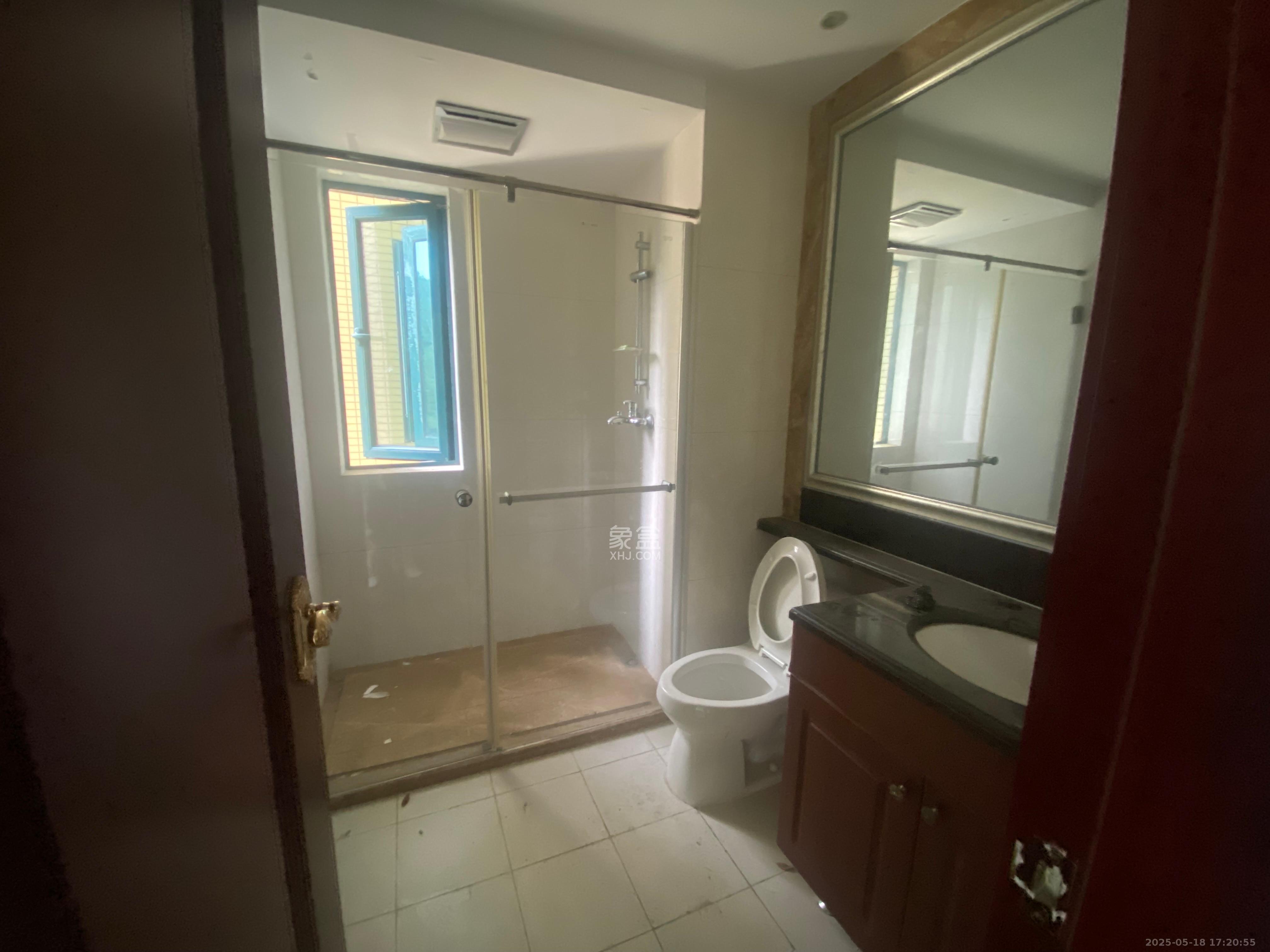 恒大城 4室2厅2卫 3000.0元/月 恒大城 4室2厅2卫 3000.0元/月室内图