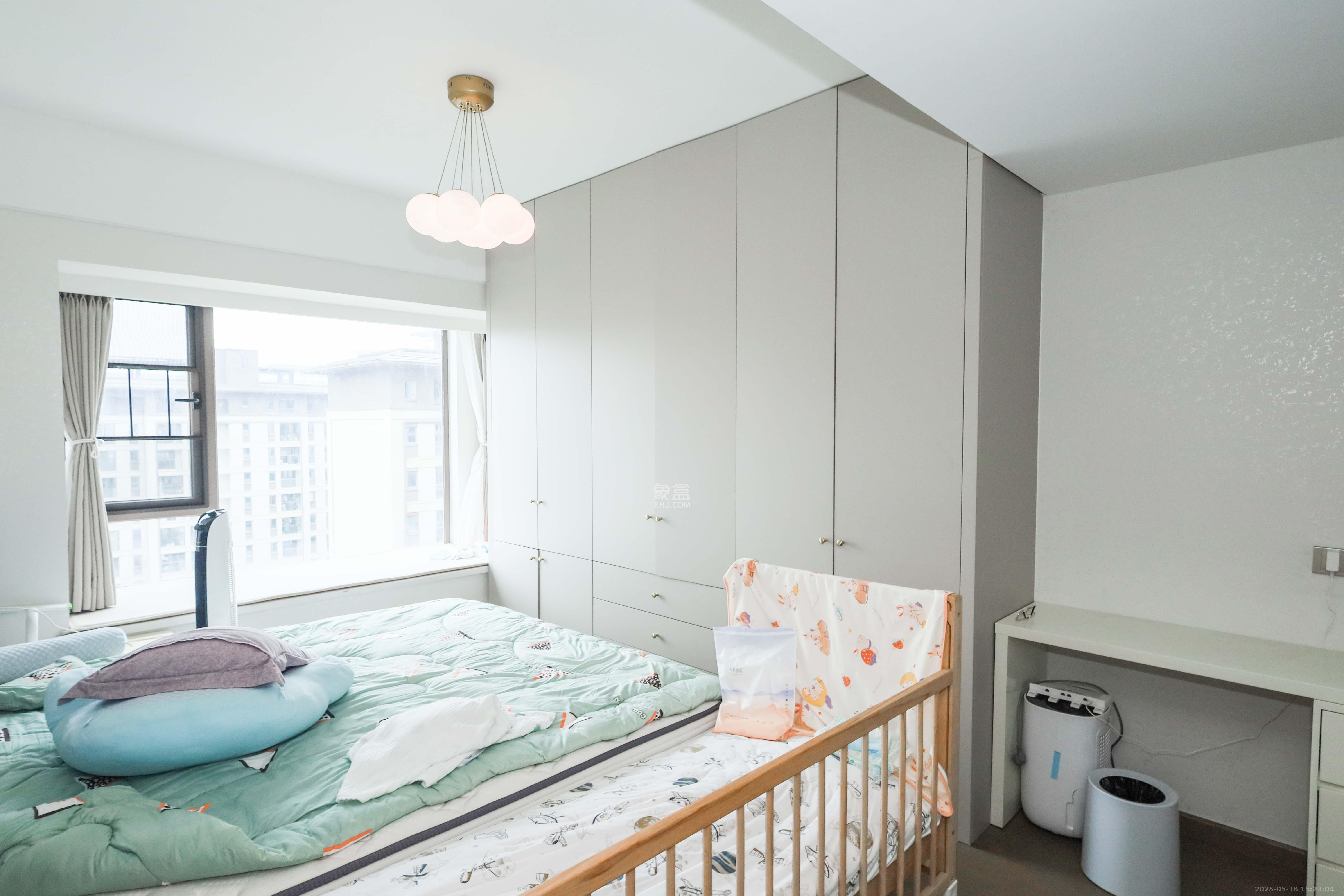 阳光城翡丽云邸  3室2厅2卫    115.0万 阳光城翡丽云邸  3室2厅2卫    115.0万卧室