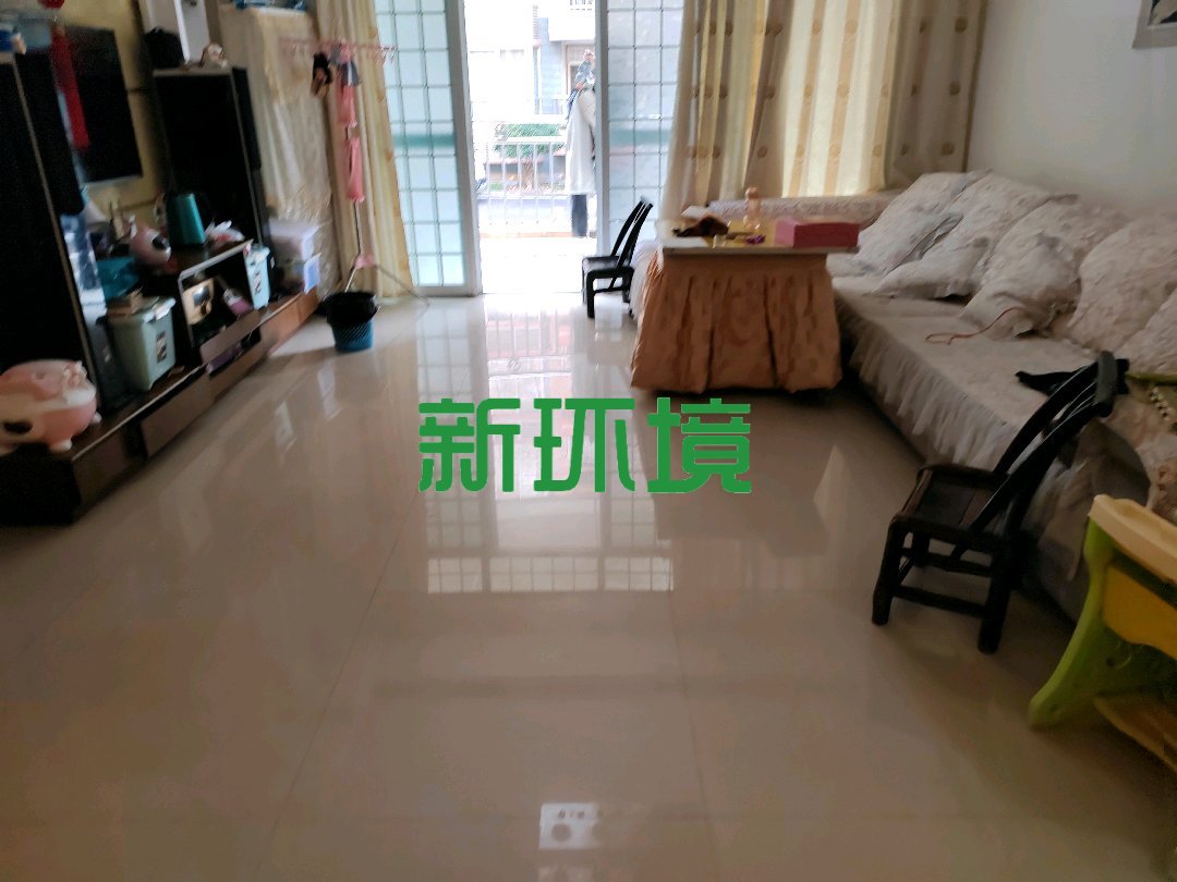 欣业家园  4室2厅2卫   1700.00元/月室内图