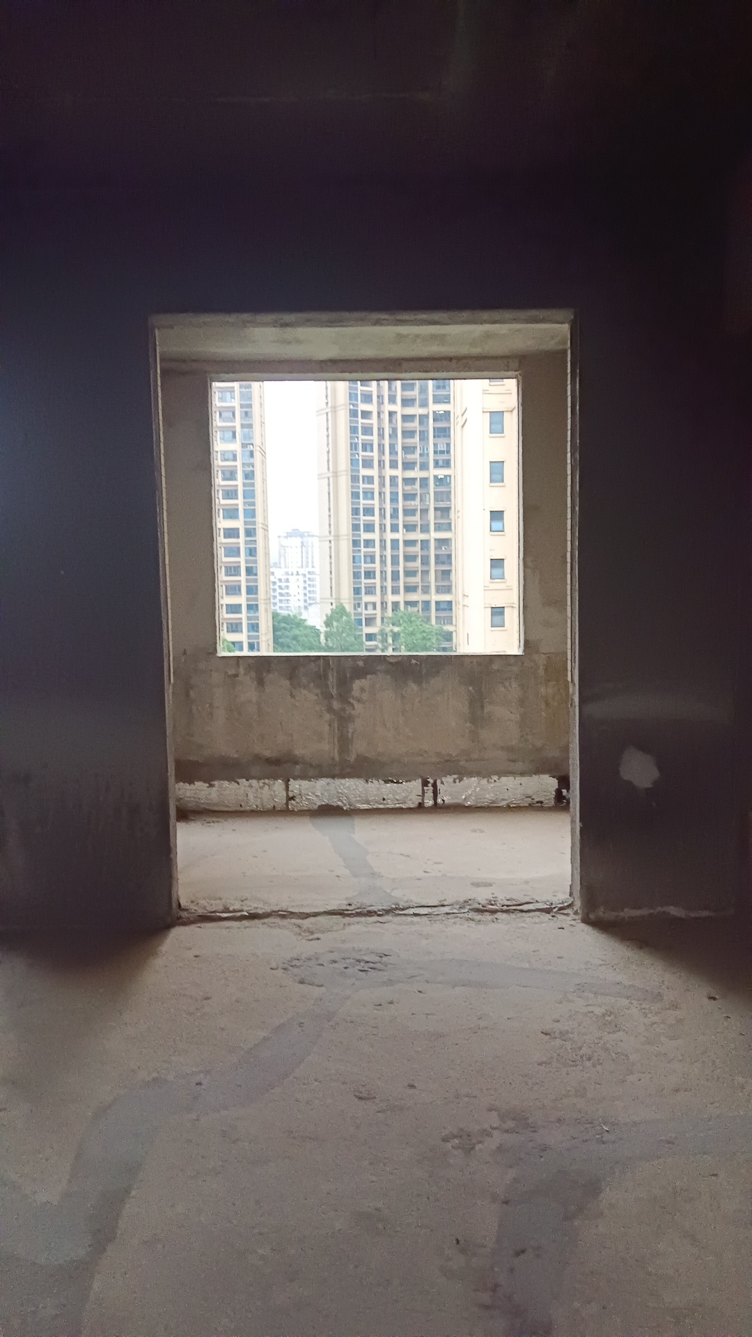 悦江山 6室2厅4卫 120.0万 悦江山 6室2厅4卫 120.0万客厅