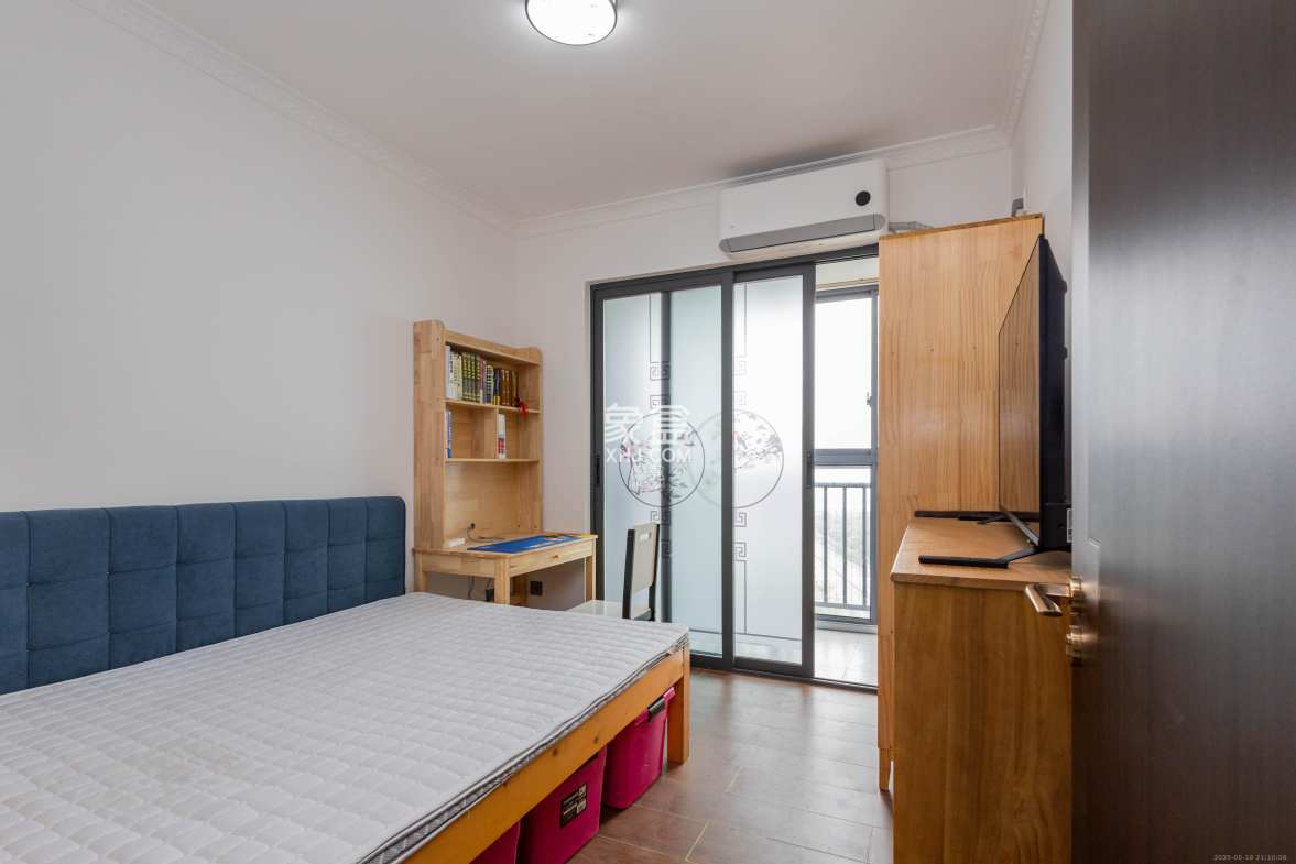 日盛湖湘花苑 1室0厅0卫 123.0万 日盛湖湘花苑 1室0厅0卫 123.0万卧室