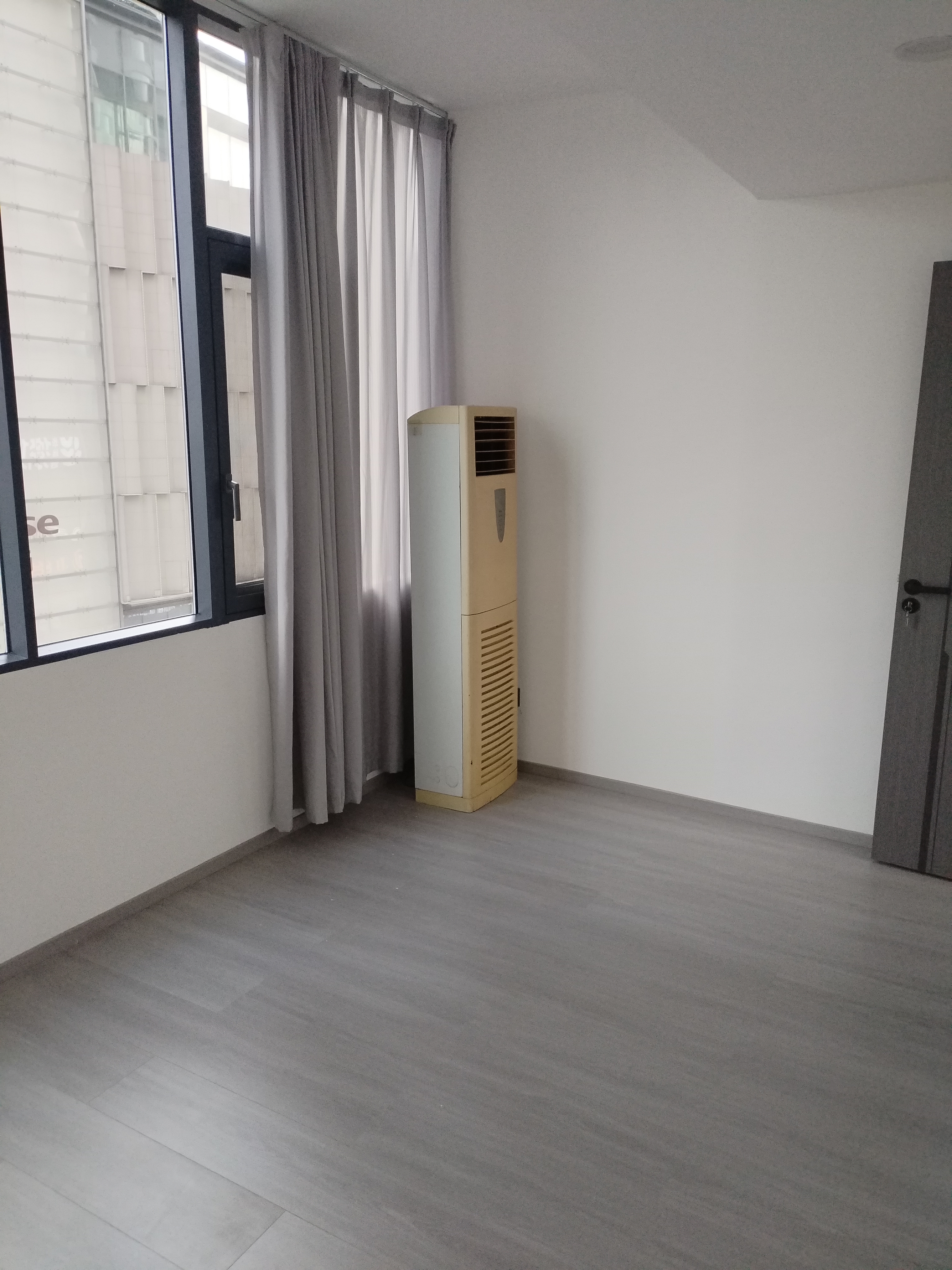 福临阁 4室2厅1卫 5000.0元/月 福临阁 4室2厅1卫 5000.0元/月户型图