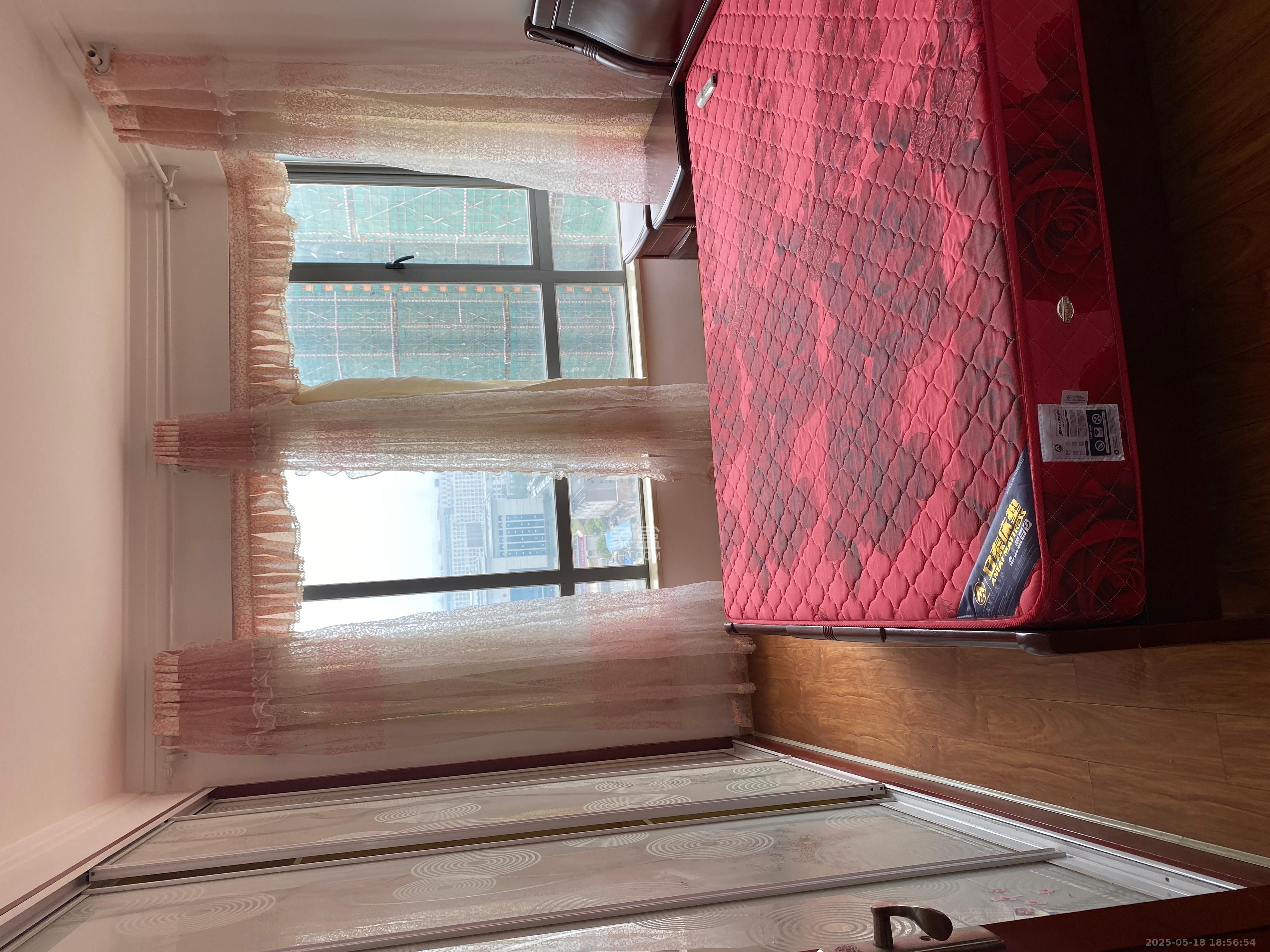 鑫远湘府华城 3室2厅1卫 2700.0元/月 鑫远湘府华城 3室2厅1卫 2700.0元/月室内图