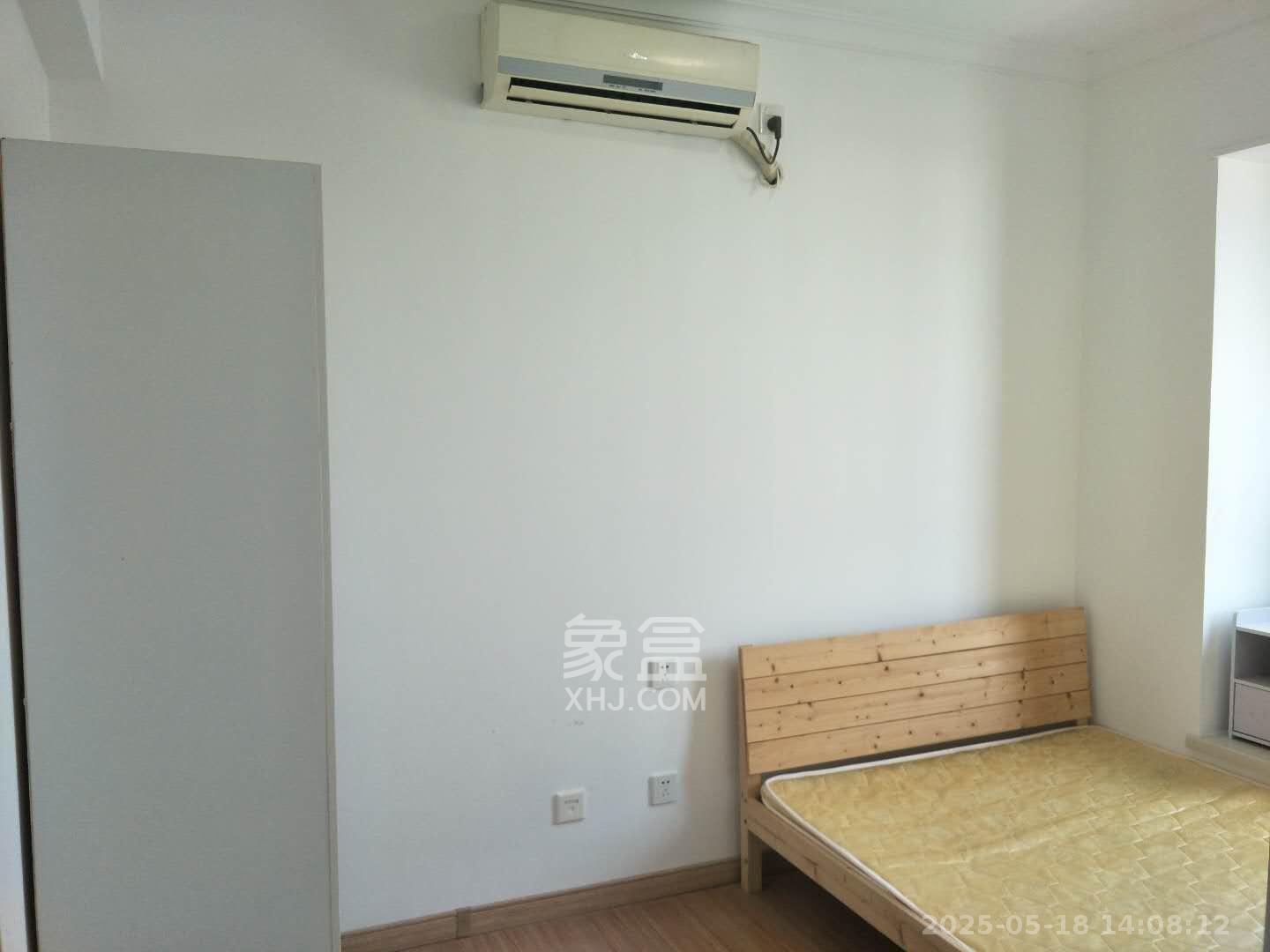 万科魅力之城  3室2厅2卫    2200.0元/月 万科魅力之城  3室2厅2卫    2200.0元/月室内图