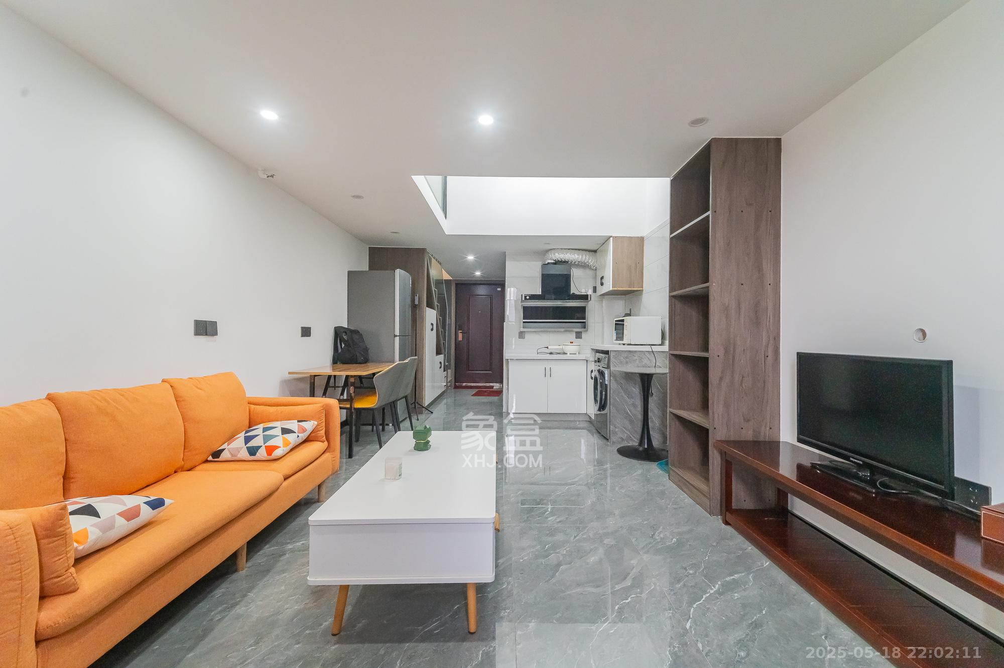 新城悦隽  2室1厅1卫    45.0万 新城悦隽  2室1厅1卫    45.0万客厅