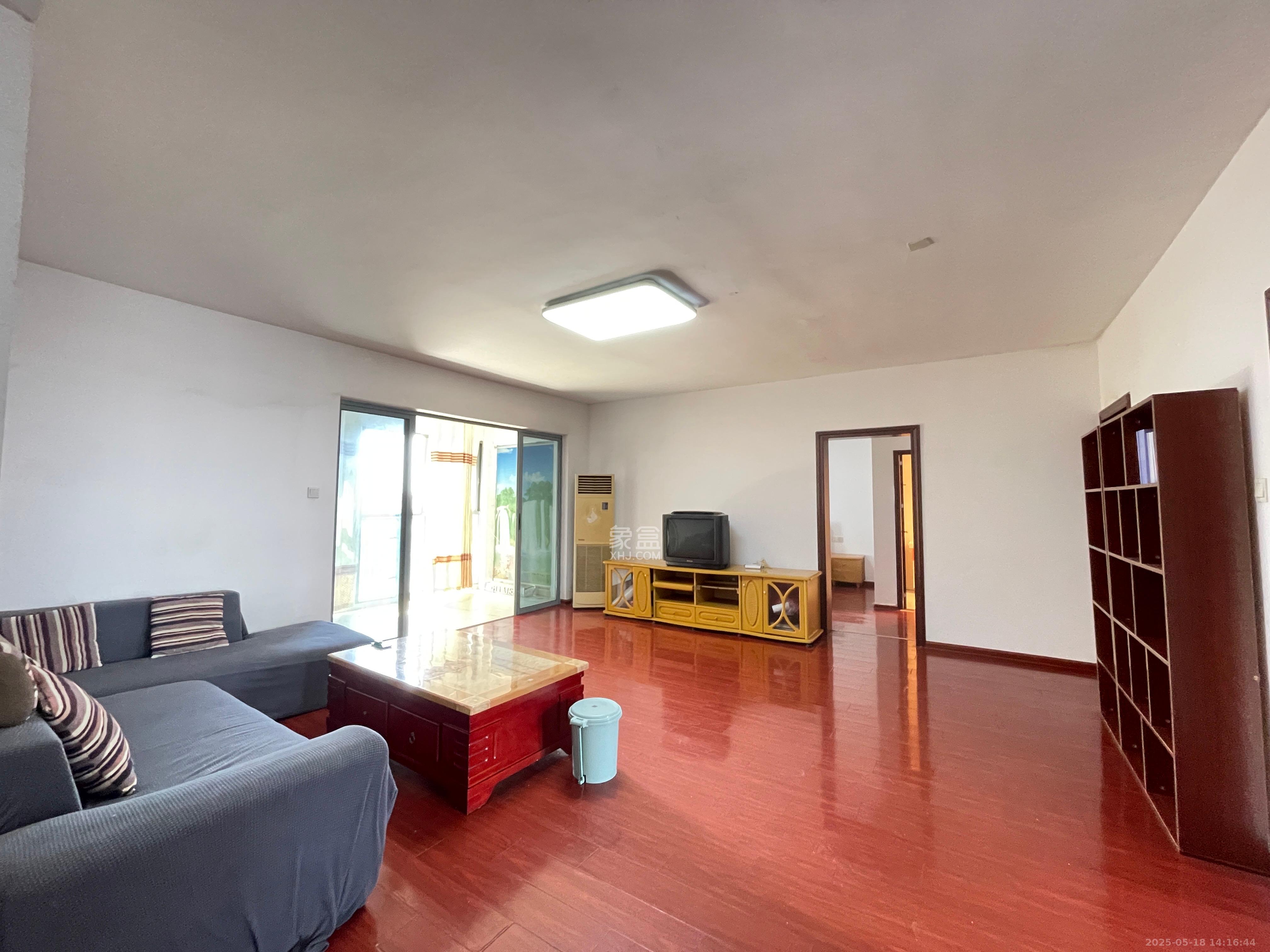 雄新水印廊桥(雄新华府) 1室2厅1卫 2100.0元/月 雄新水印廊桥(雄新华府) 1室2厅1卫 2100.0元/月室内图